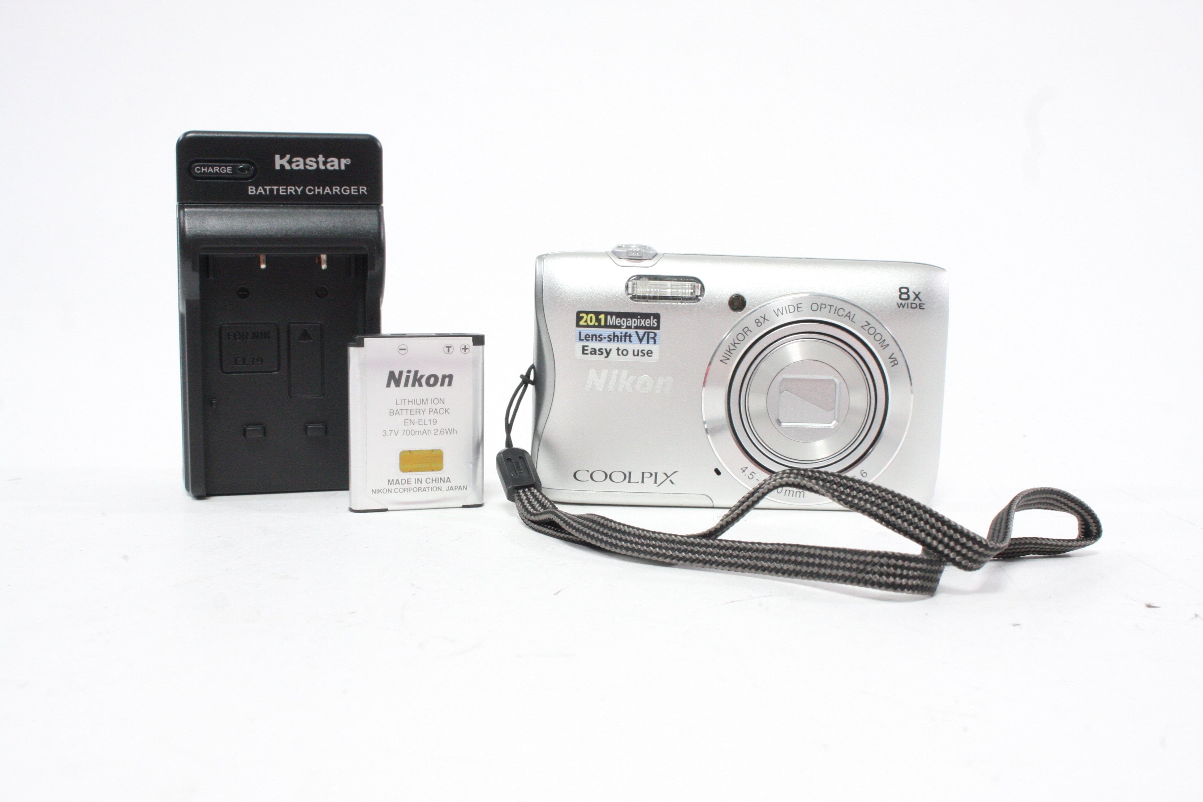 Nikon Coolpix S3700 Digital Point-and-Shoot Camera 8x Zoom 20.1mp