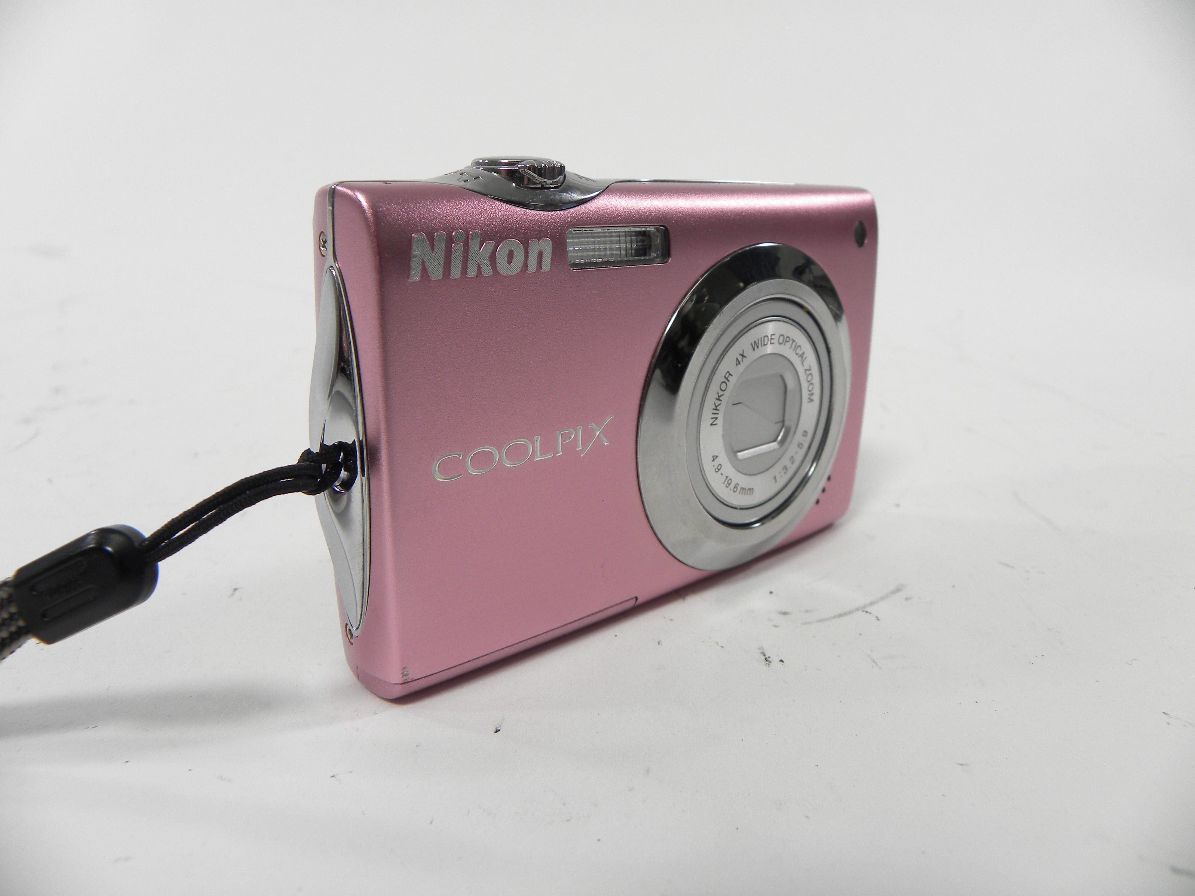 Nikon Coolpix S4000 Digital Camea (Parts Only)