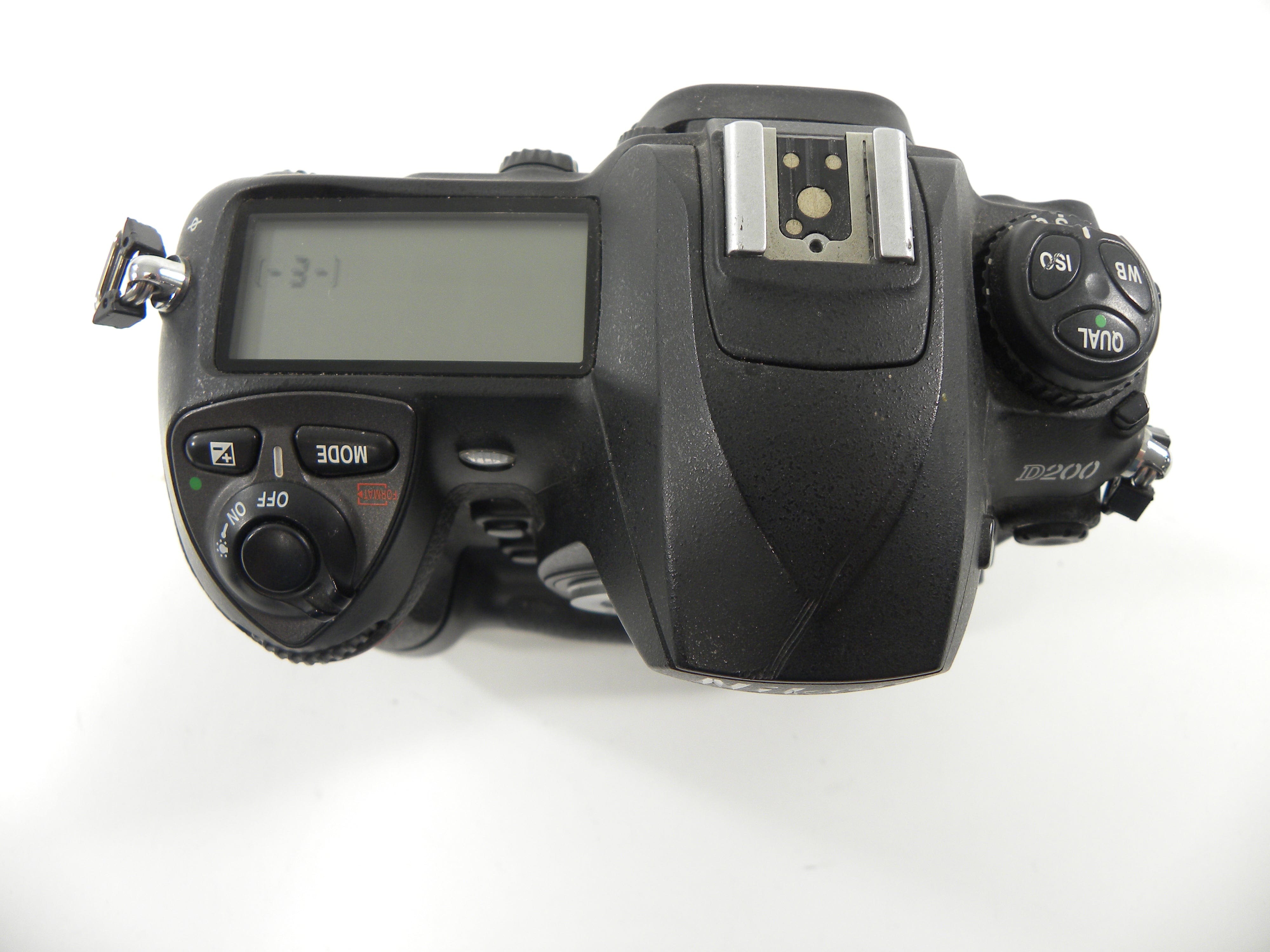 Nikon D200 10.2mp Digital SLR w/MB-D200 Grip Shutter ct. 15,205