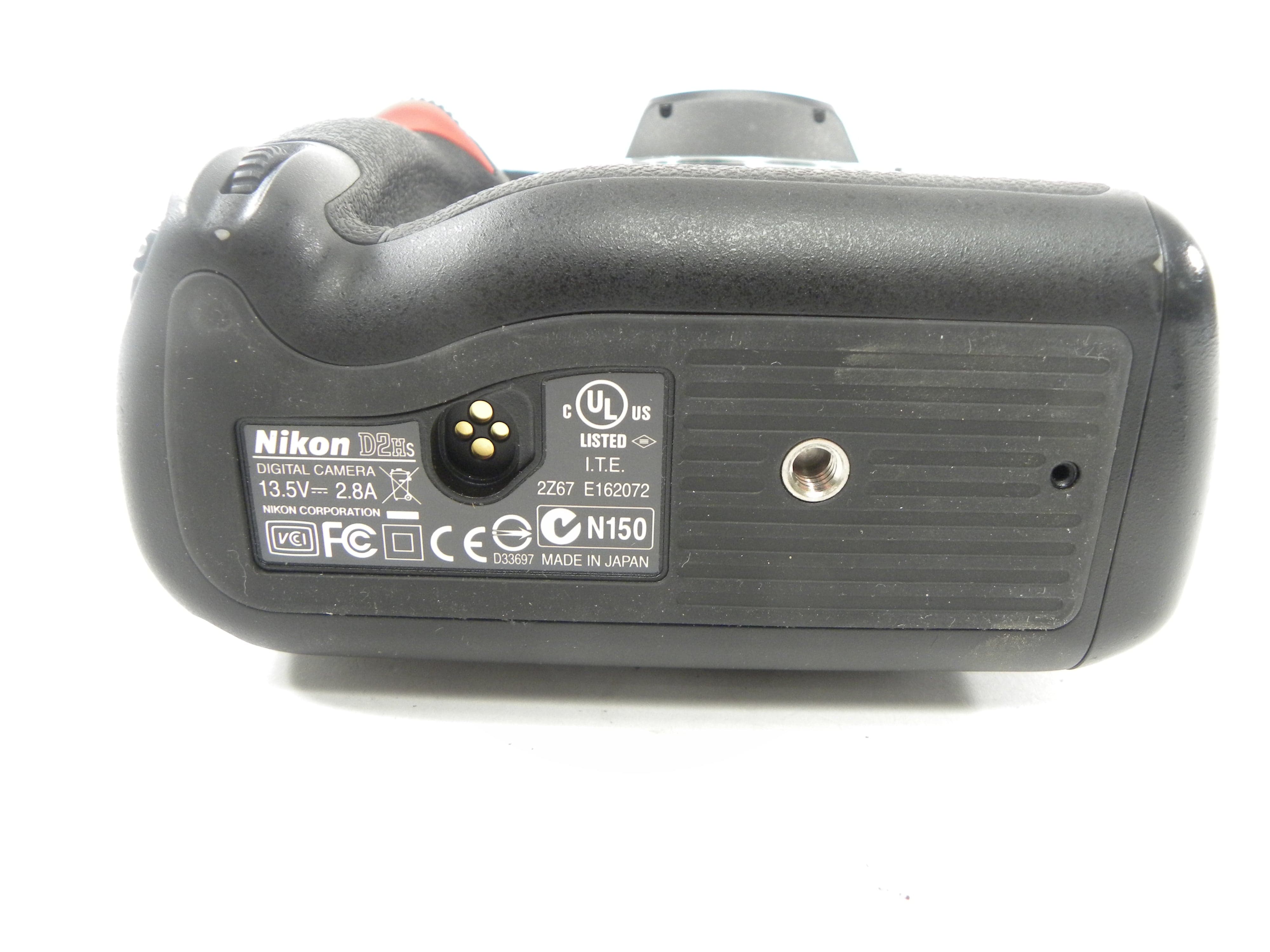 Nikon D2Hs 4.1mp Digital SLR Body only shutter Ct. 3,755
