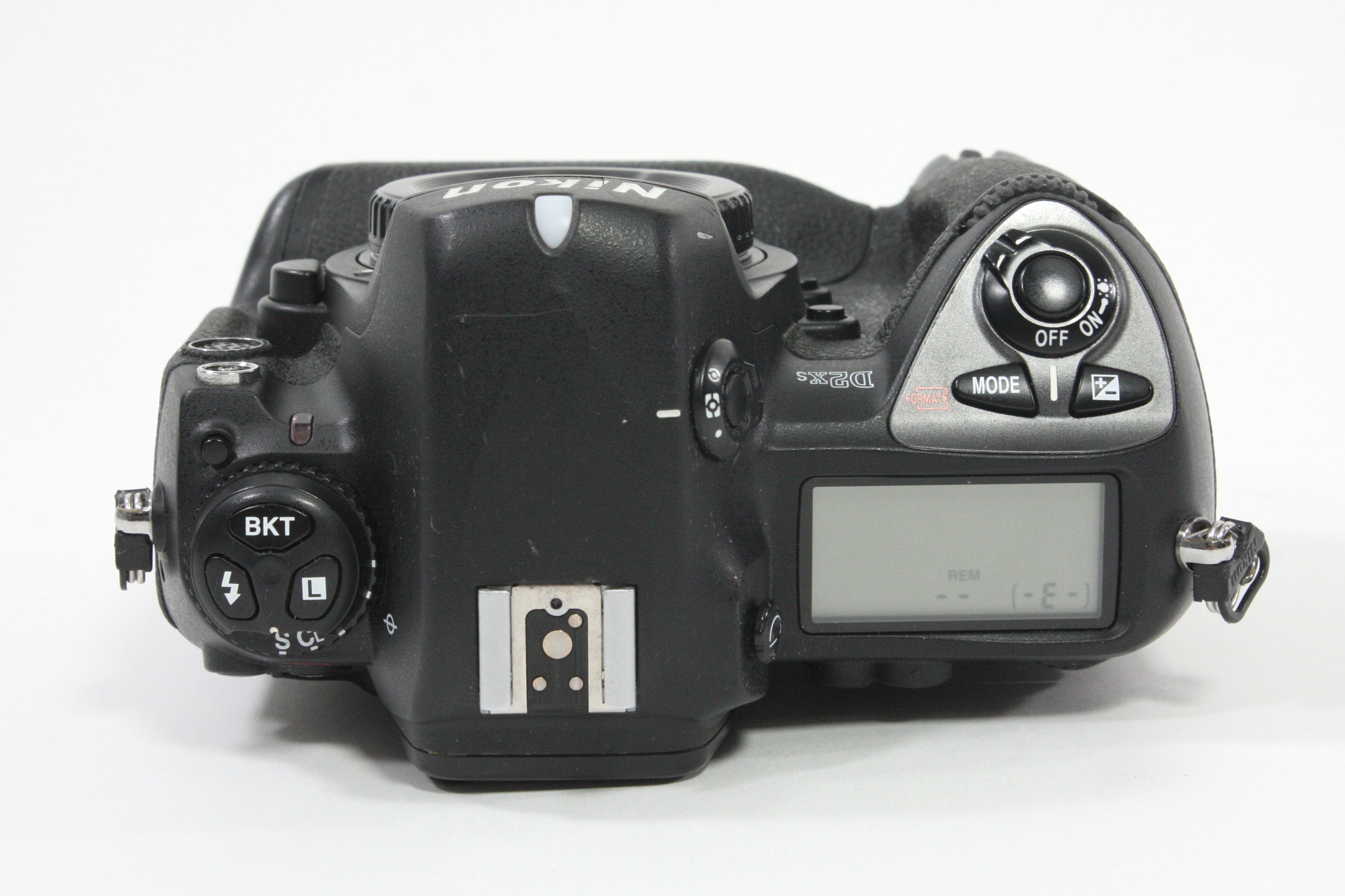 Nikon D2Xs Body Only - Shutter Count 77,703