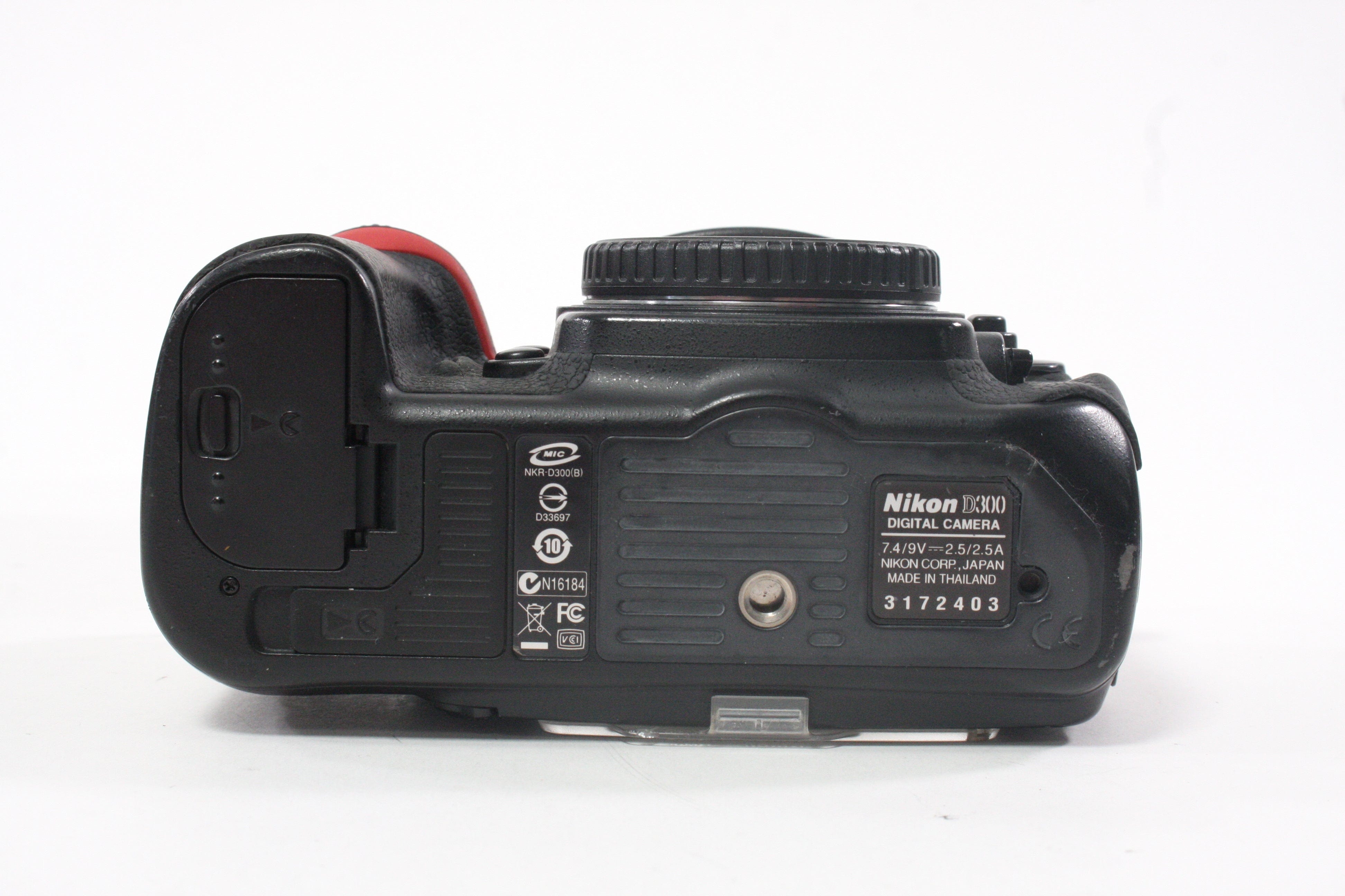 Nikon D300 Digital SLR Camera Body with Shutter Count 129,624