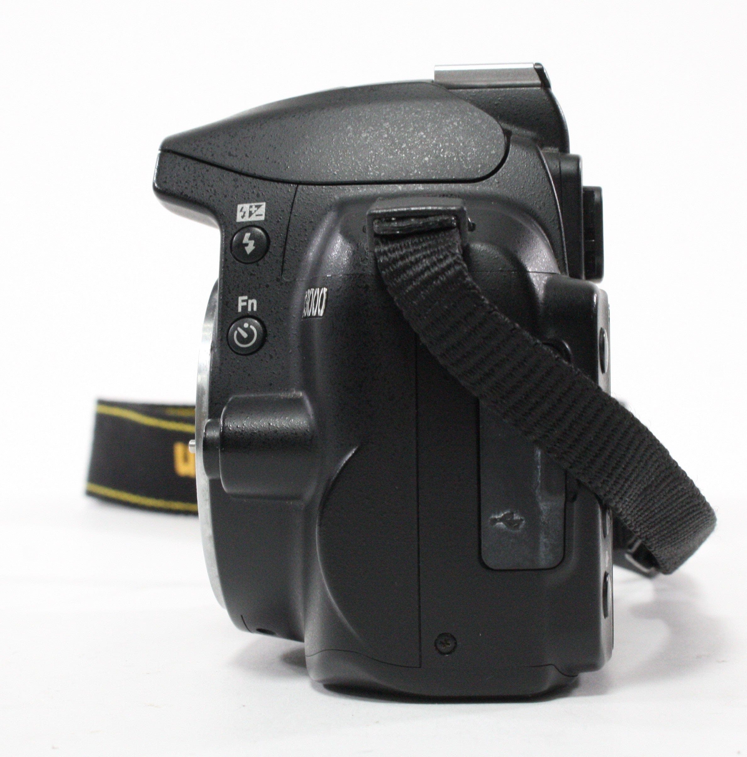 Nikon D3000 Body SC 17,883