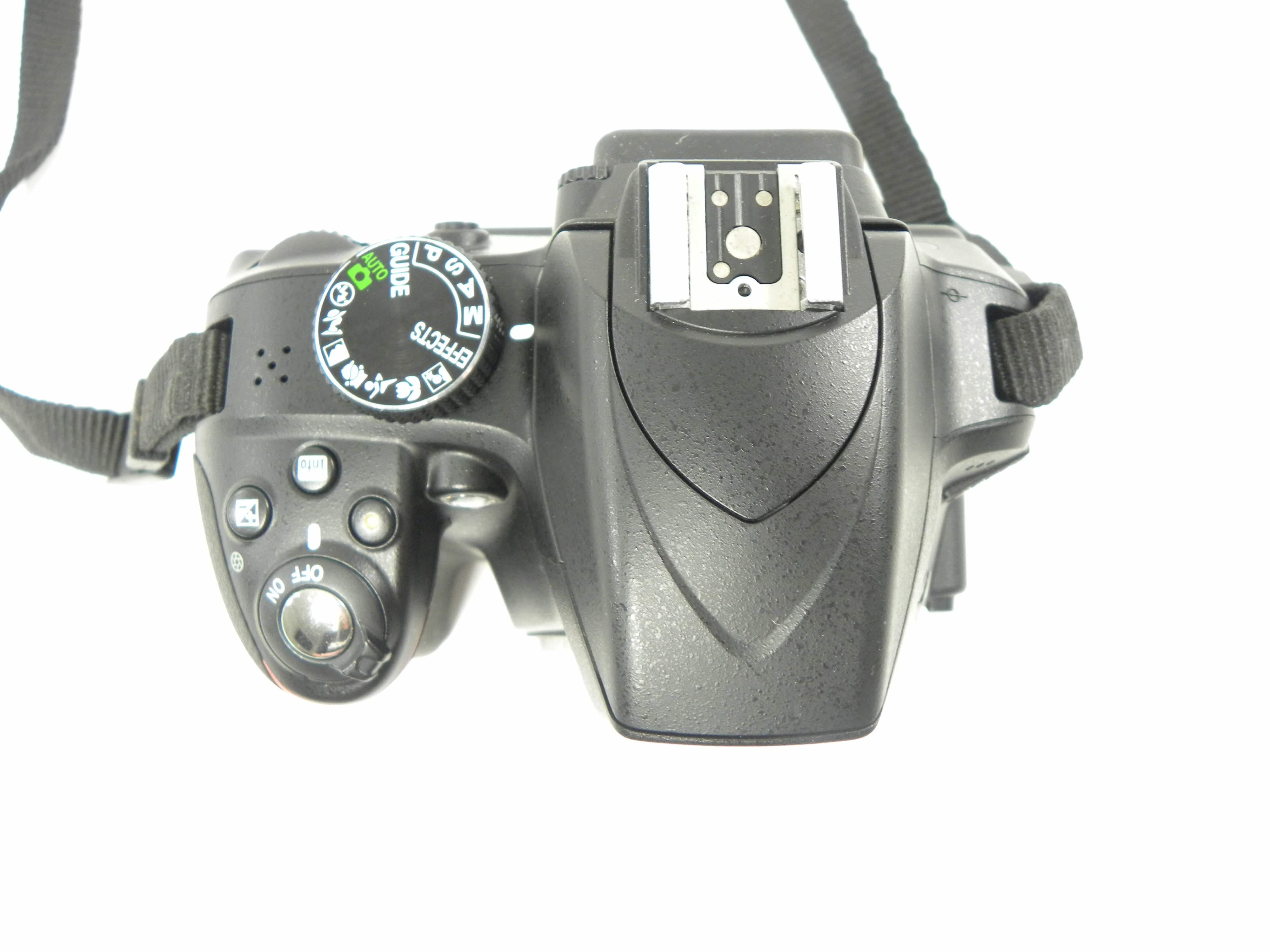 Nikon D3300 24.2mp Digital SLR Body Only Shutter Ct. 2,127