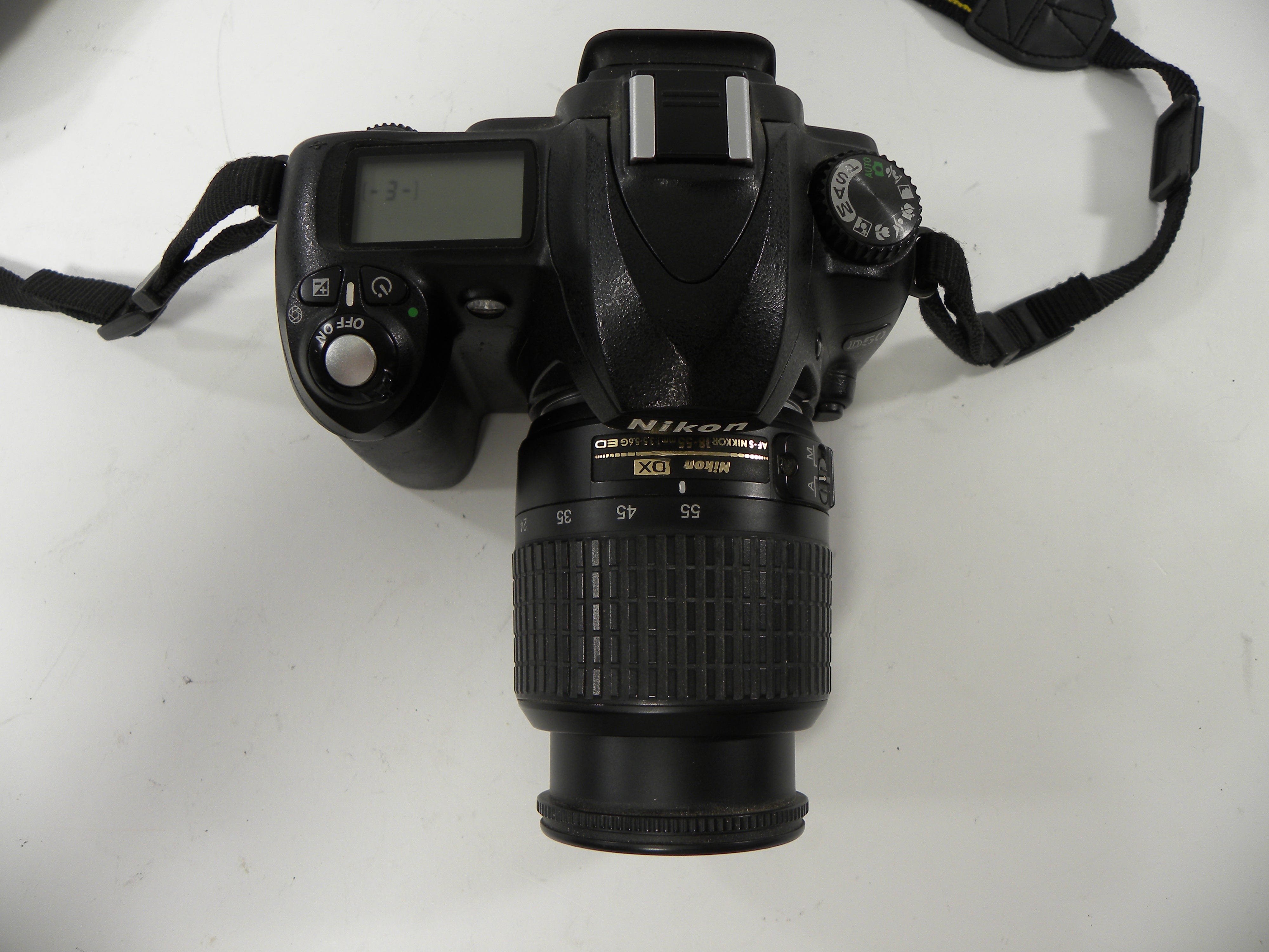Nikon D50 6.1mp Digital SLR w/Nikkor AF-S DX ED 18-55mm Shutter Ct 13,144