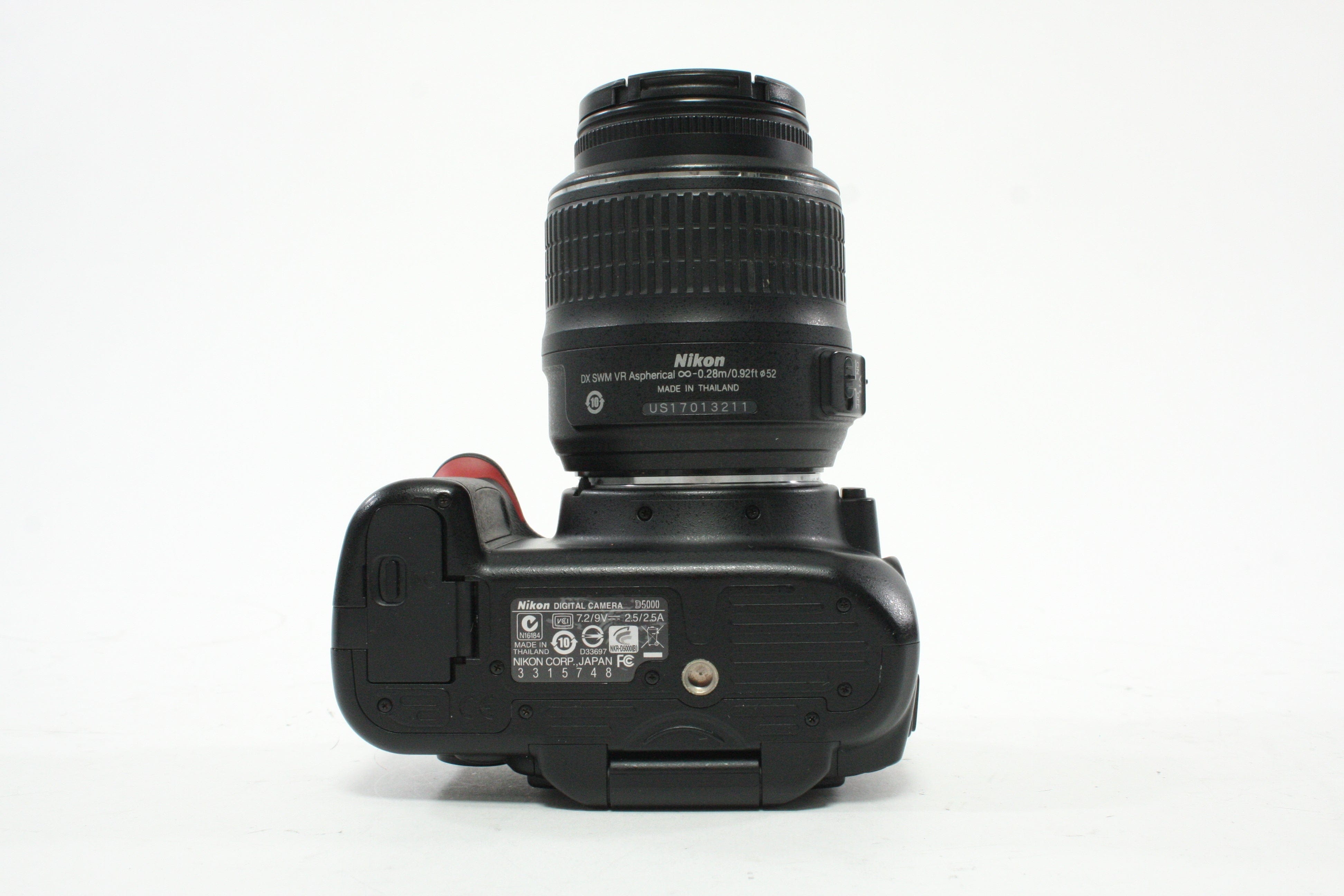 Nikon D5000 DSLR Camera with 18-55mm df/3.5-5.6G VR Lens with Shutter Count 7,362