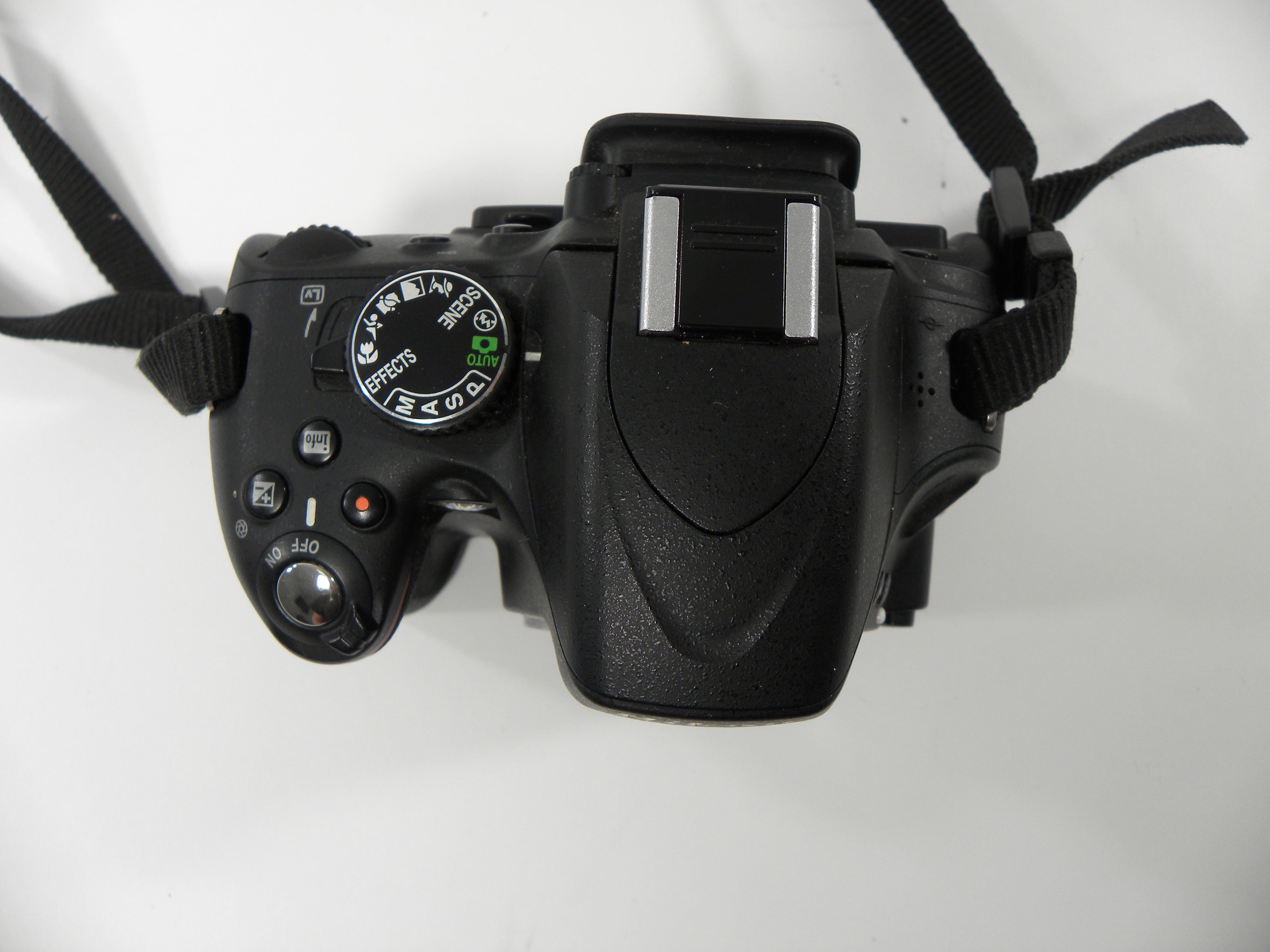 Nikon D5100 16.2mp Digital SLR Body Only Shutter Ct. 8,391