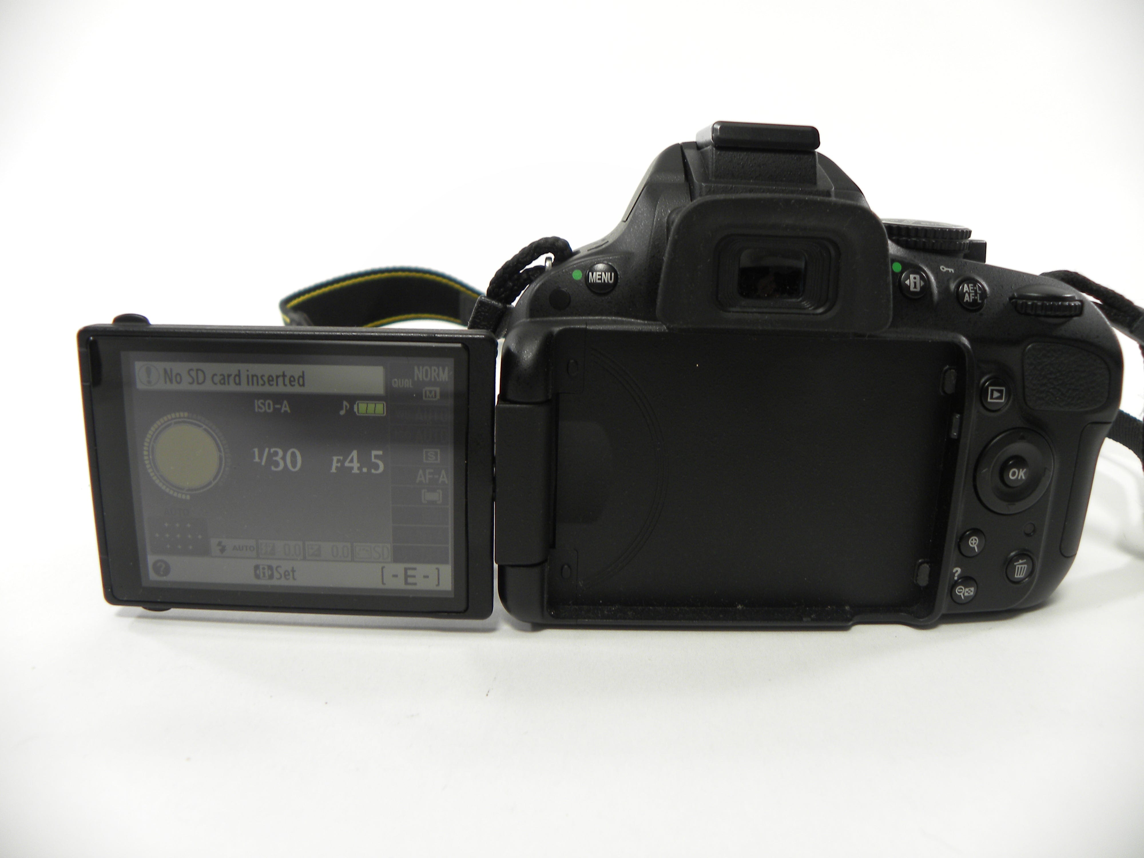 Nikon D5100 16.2mp Digital SLR w/AF-S 18-55 DX VR Shutter Ct. 2,617