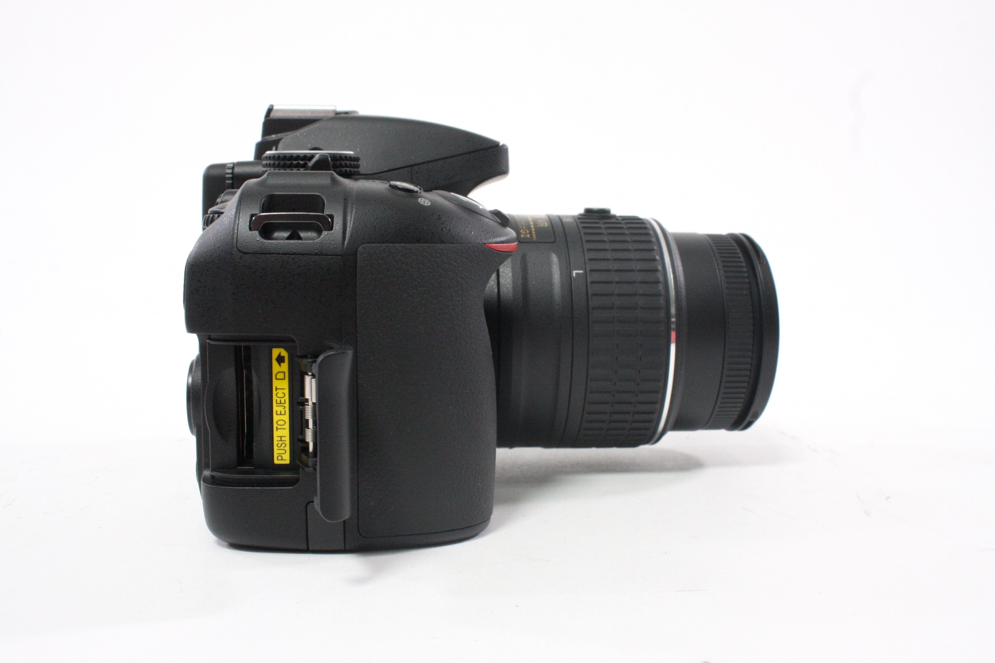 Nikon D5300 DSLR with 18-55mm VR II Lens with Shutter Count ONLY 231
