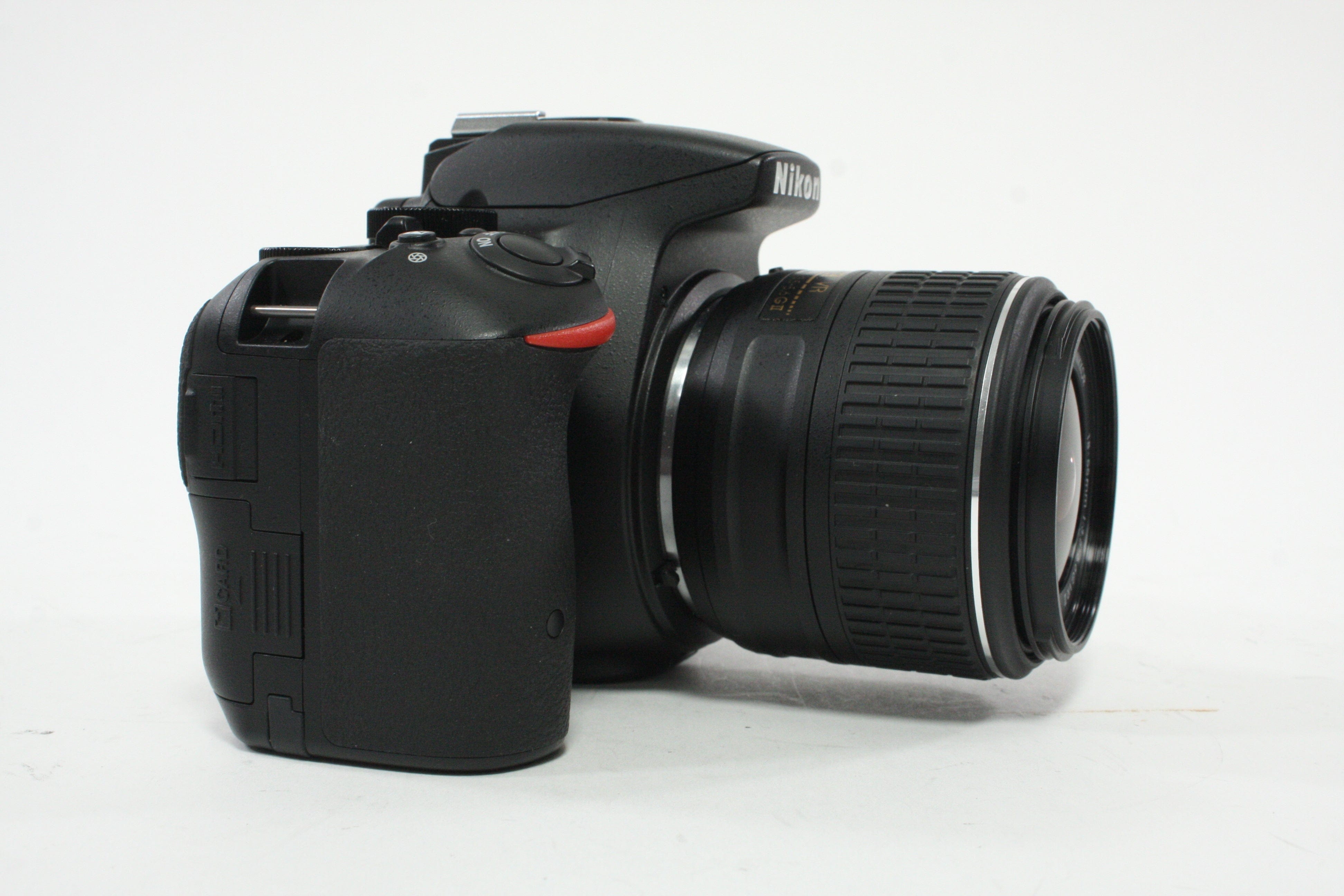 Nikon D5500 DSLR Camera with 18-55mm f/3.5-5.6G II DX VR Lens with Shutter Count 1,722