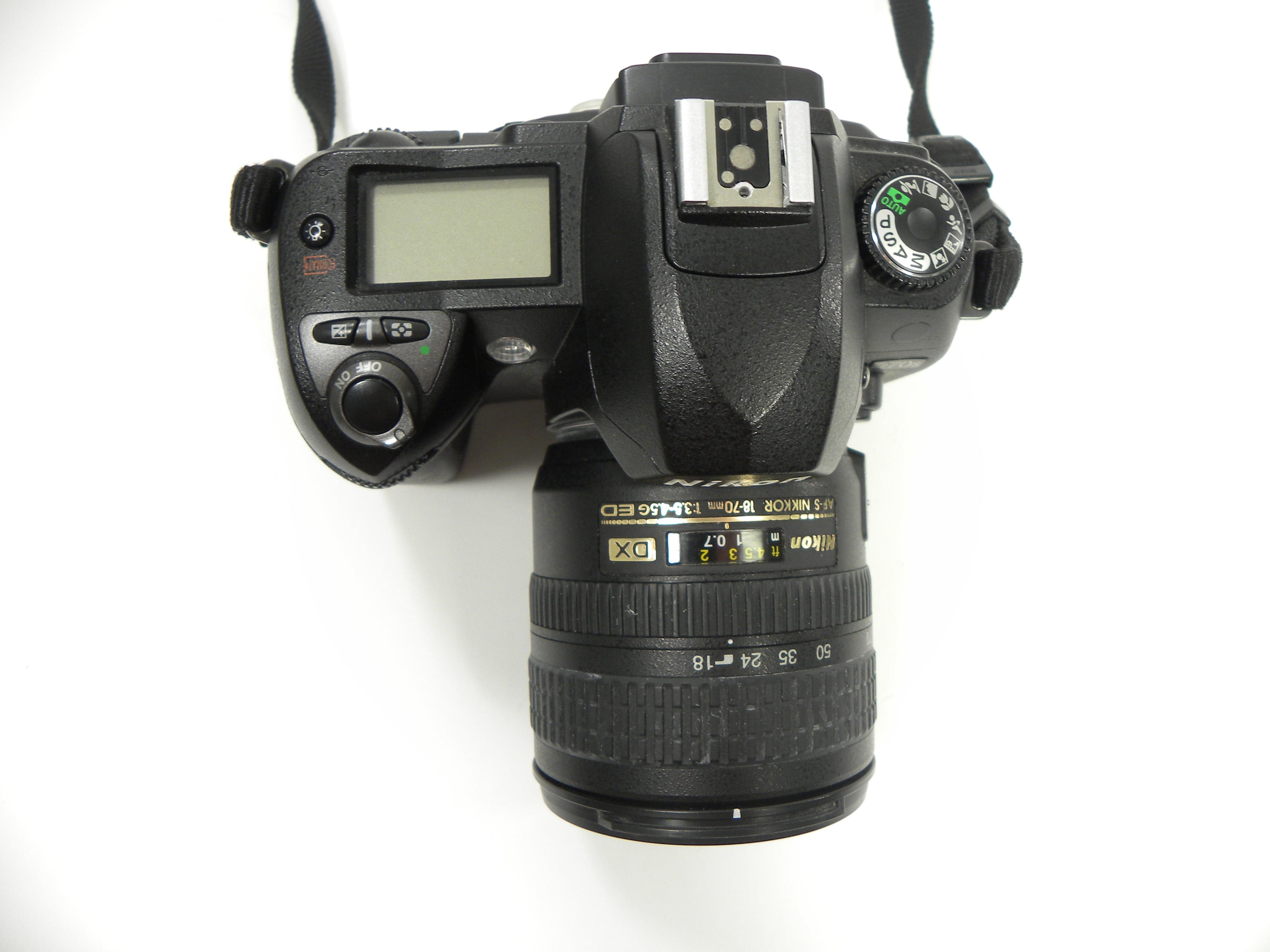Nikon D70s 6.1mp Digital SLR w/AF-S 18-55 Sutter Ct. 6,979