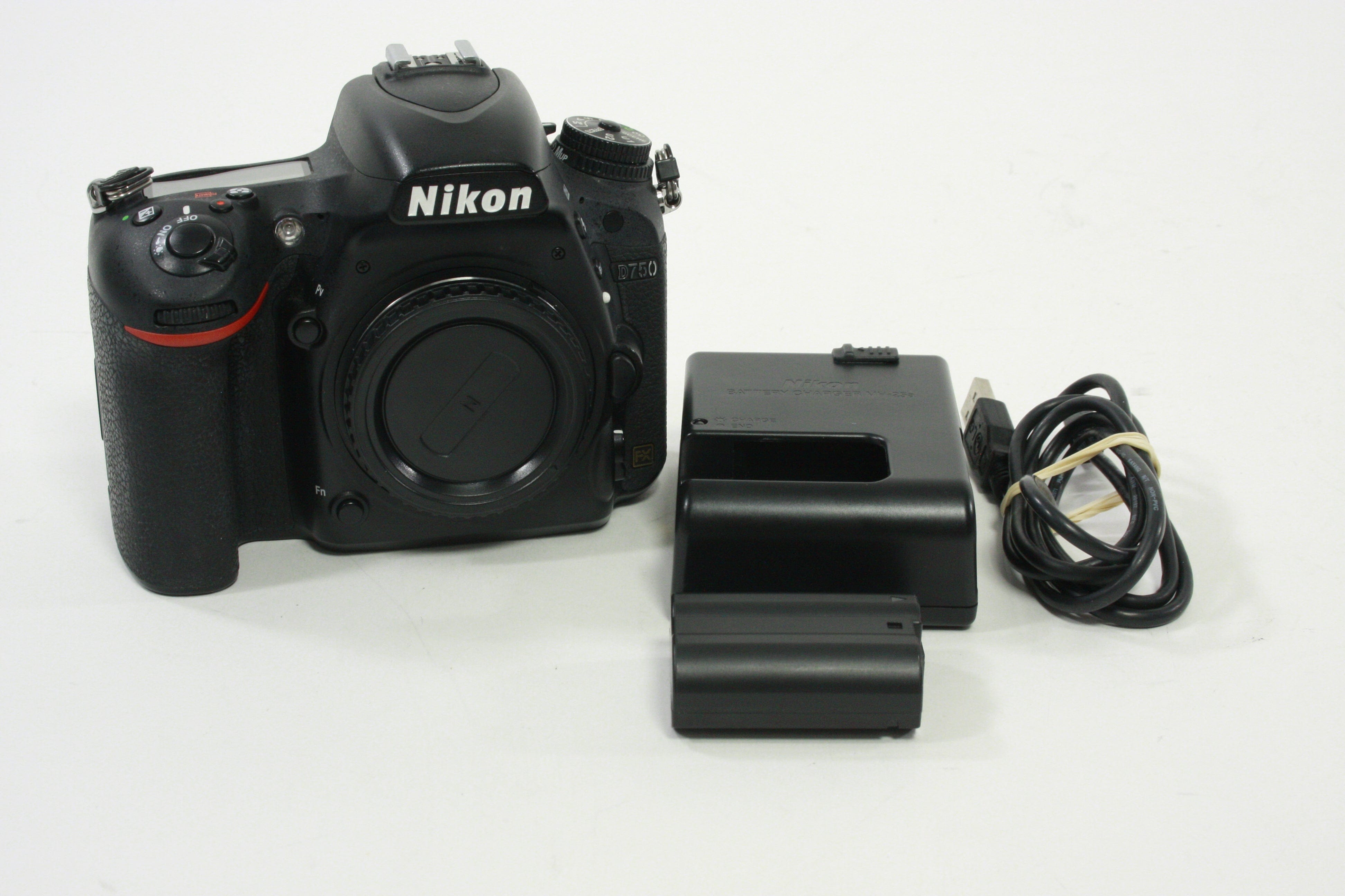 Nikon D750 Digital SLR Camera Body - Shutter Count 15307 - PARTS ONLY