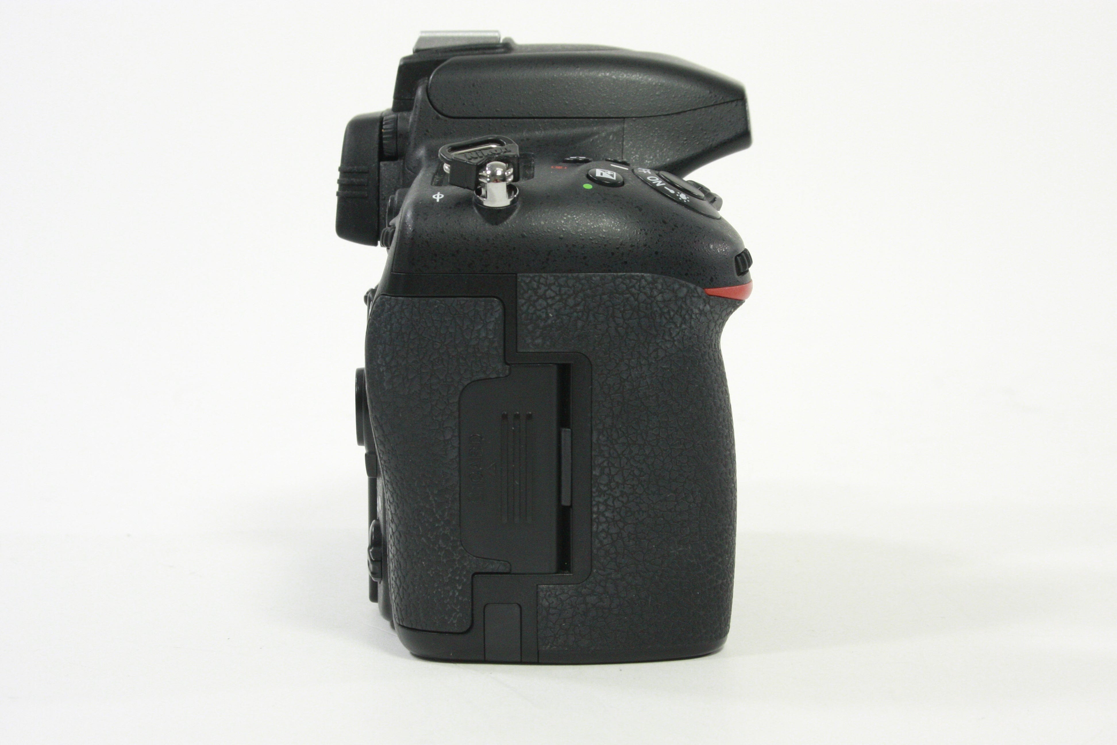 Nikon D750 Digital SLR Camera Body - Shutter Count 15307 - PARTS ONLY