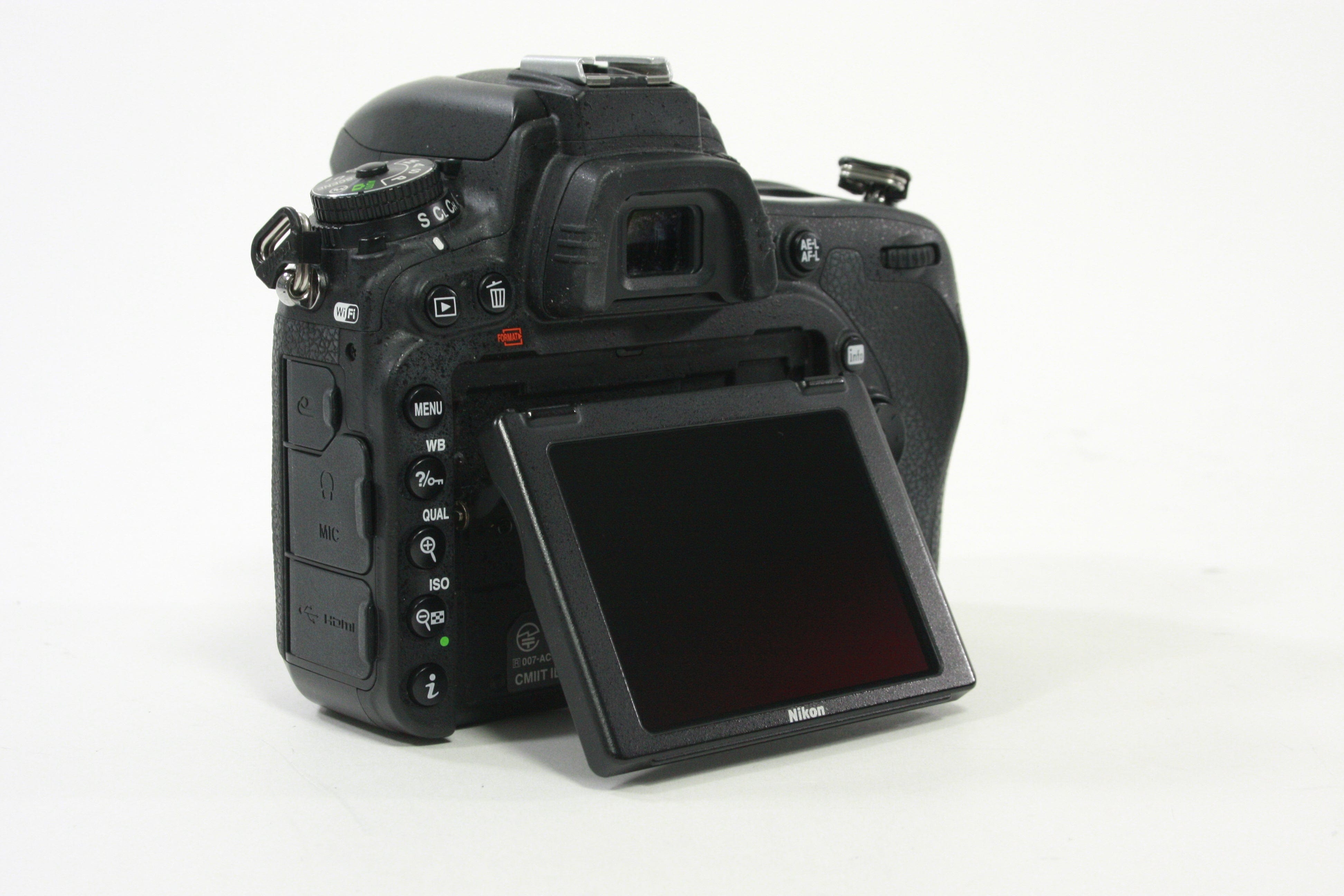 Nikon D750 Digital SLR Camera Body - Shutter Count 15307 - PARTS ONLY