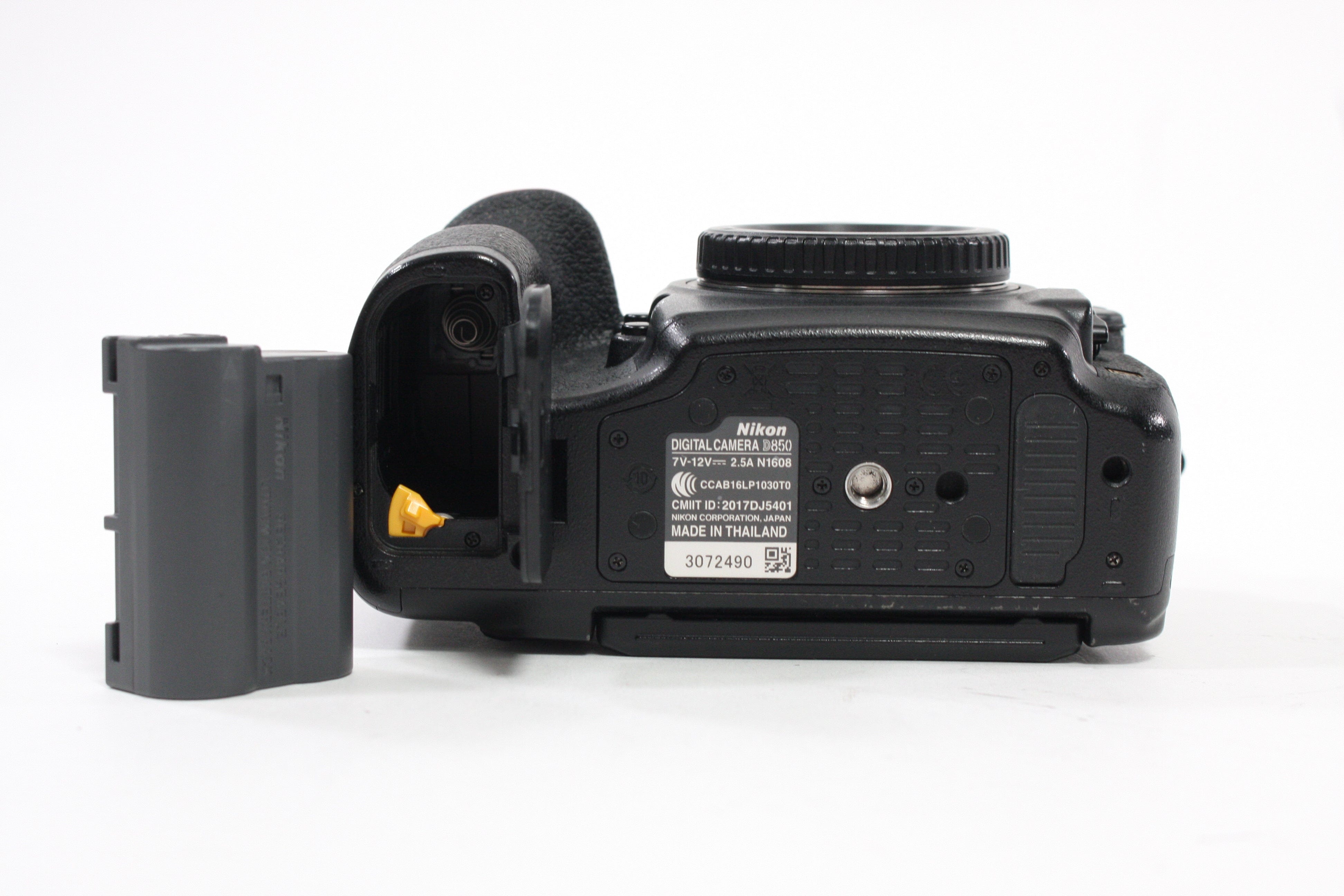 Nikon D850 DSLR Camera Body with Shutter Count 125,845