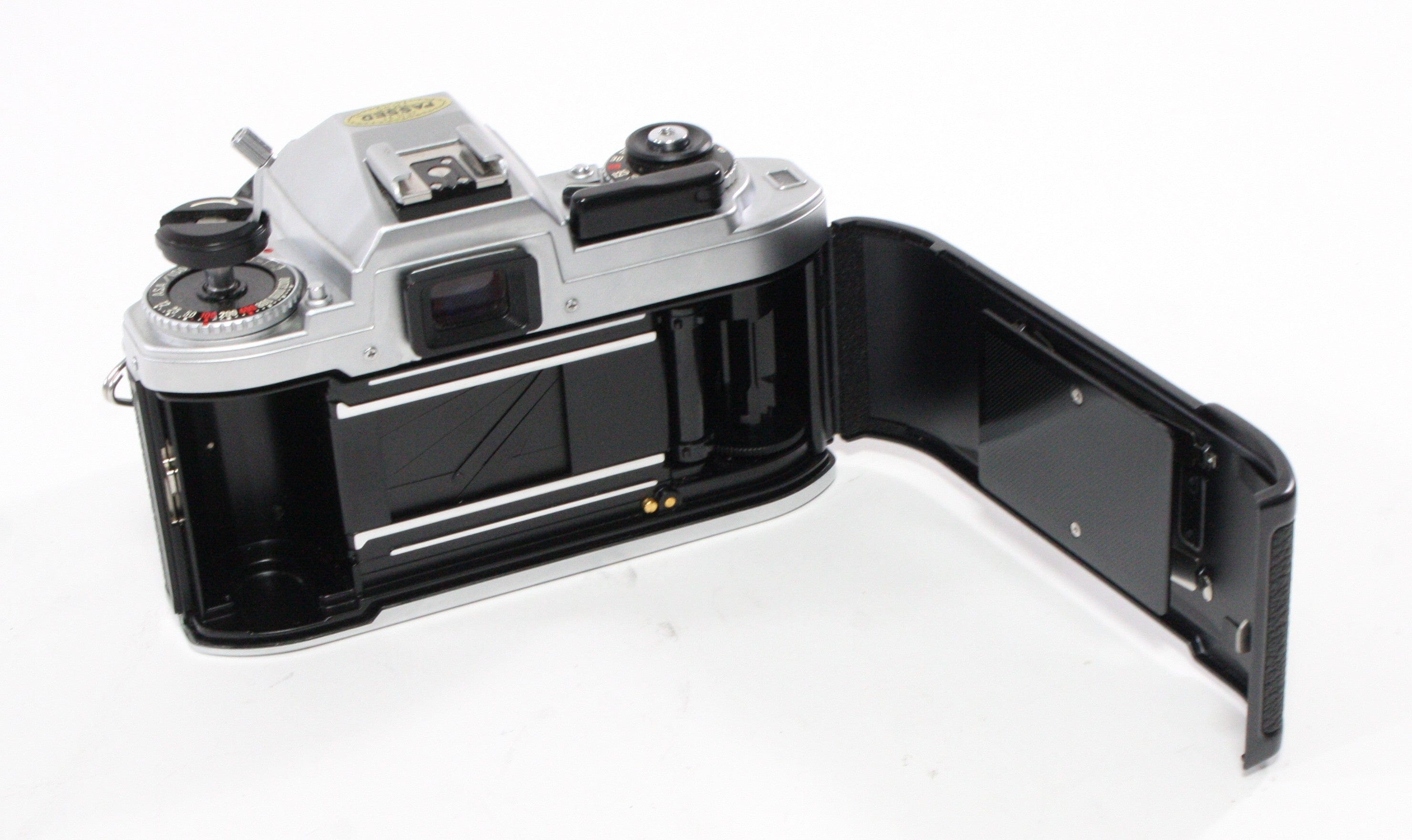 Nikon FG with 50mm f/1.8 Lens