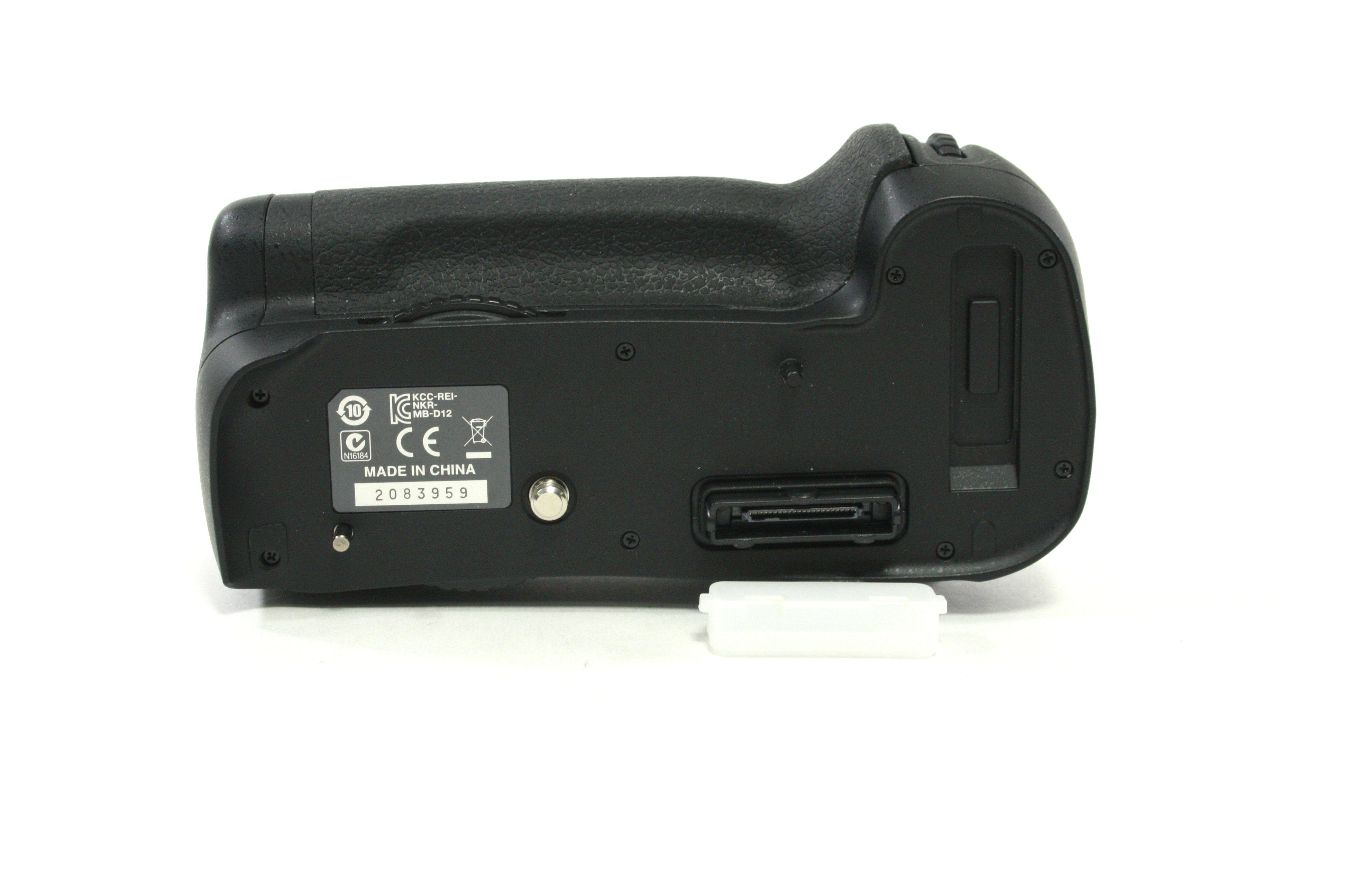 Nikon MB-D12 Battery Grip