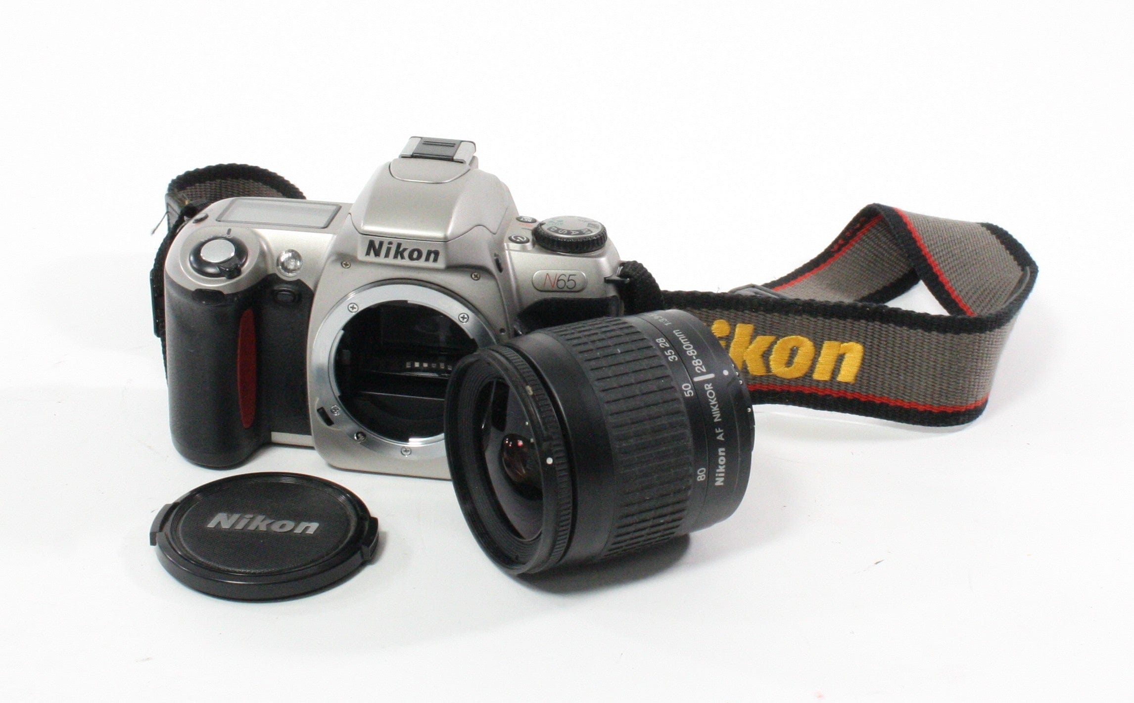Nikon N65 35mm SLR Camera with 28-80mm f/3.35.6 G Lens