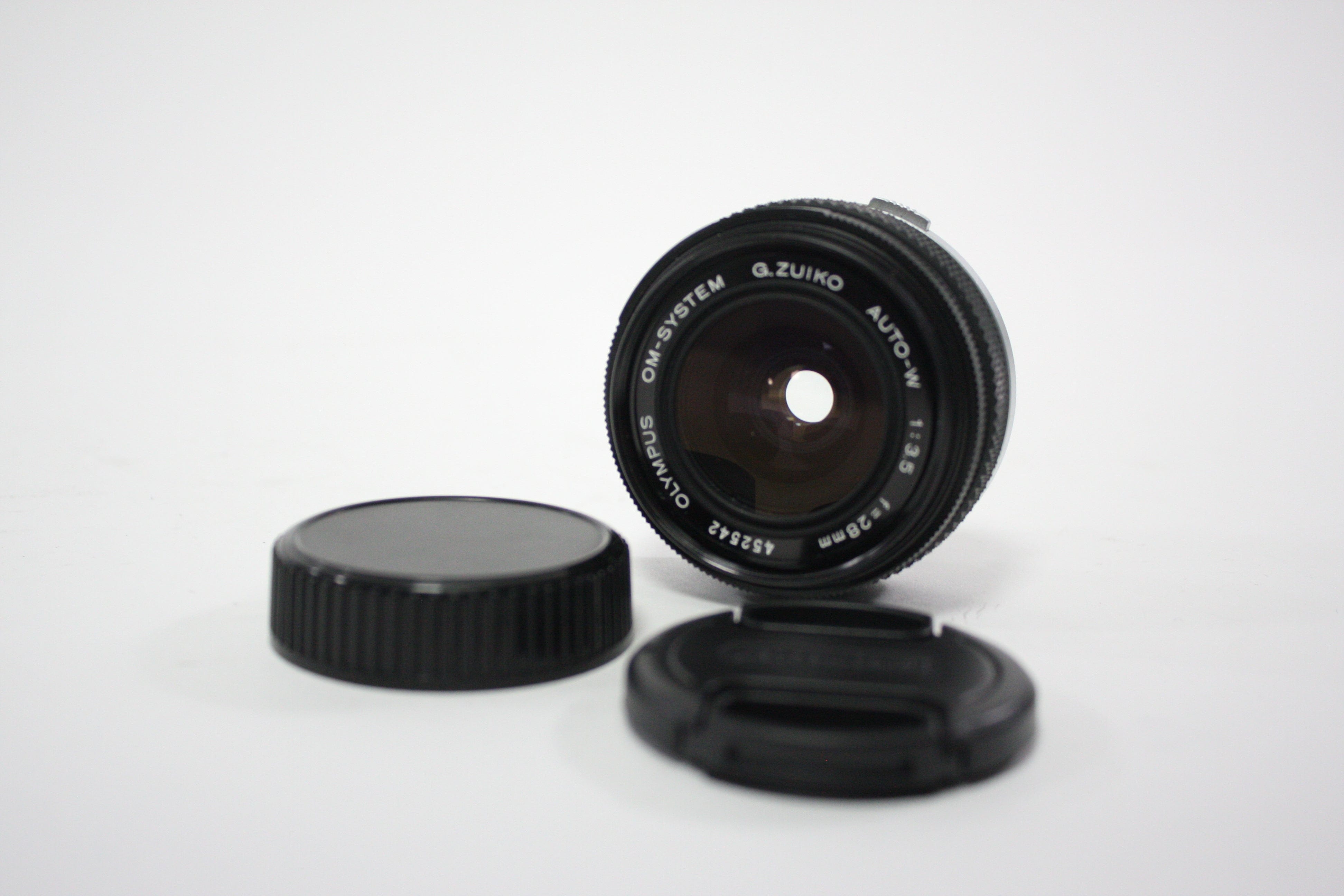 Olympus 28mm f/3.5 OM Mount
