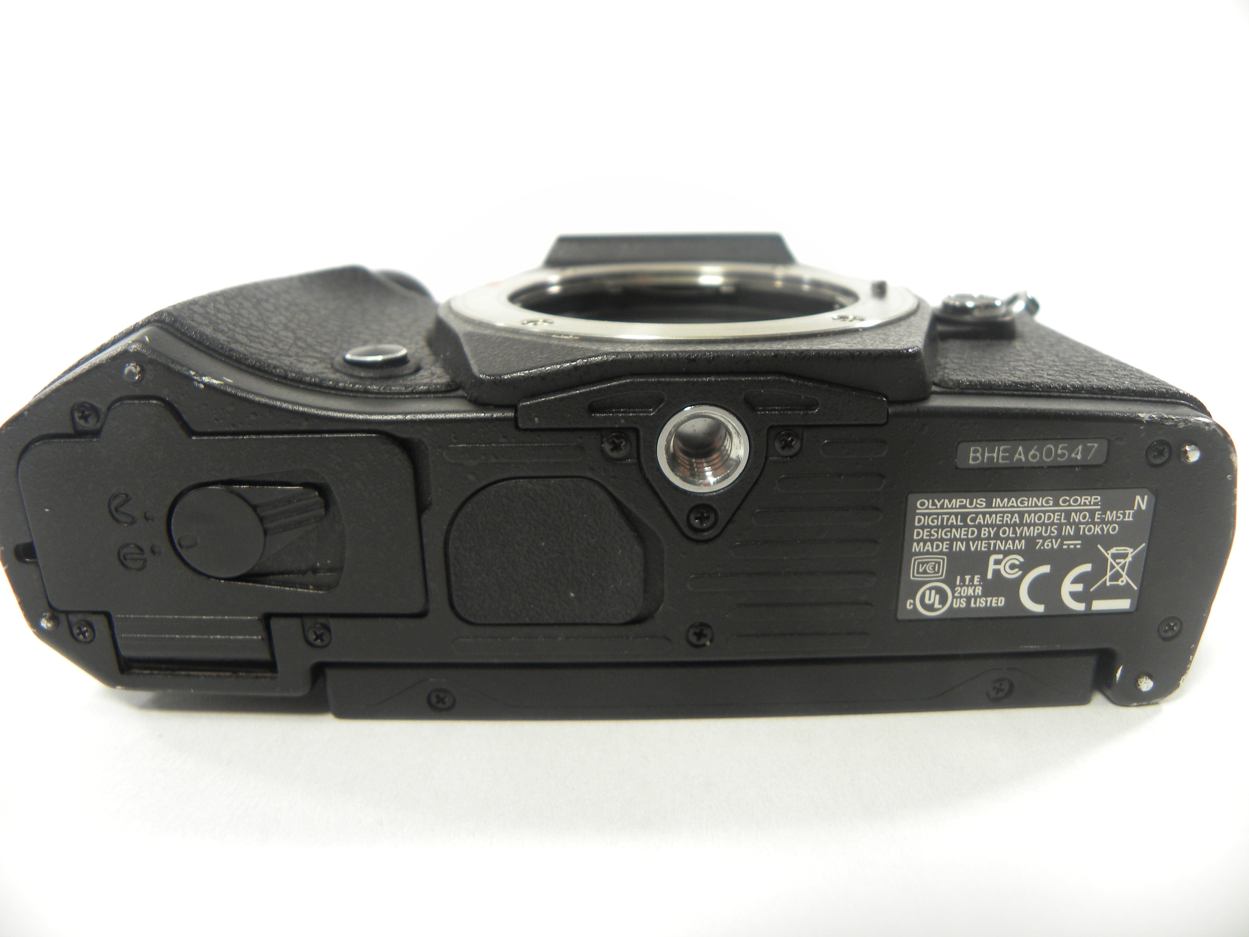 Olympus OM-D E-M5II 16.1mp Digital Mirrorless Body Only Shutter Ct. 8,811