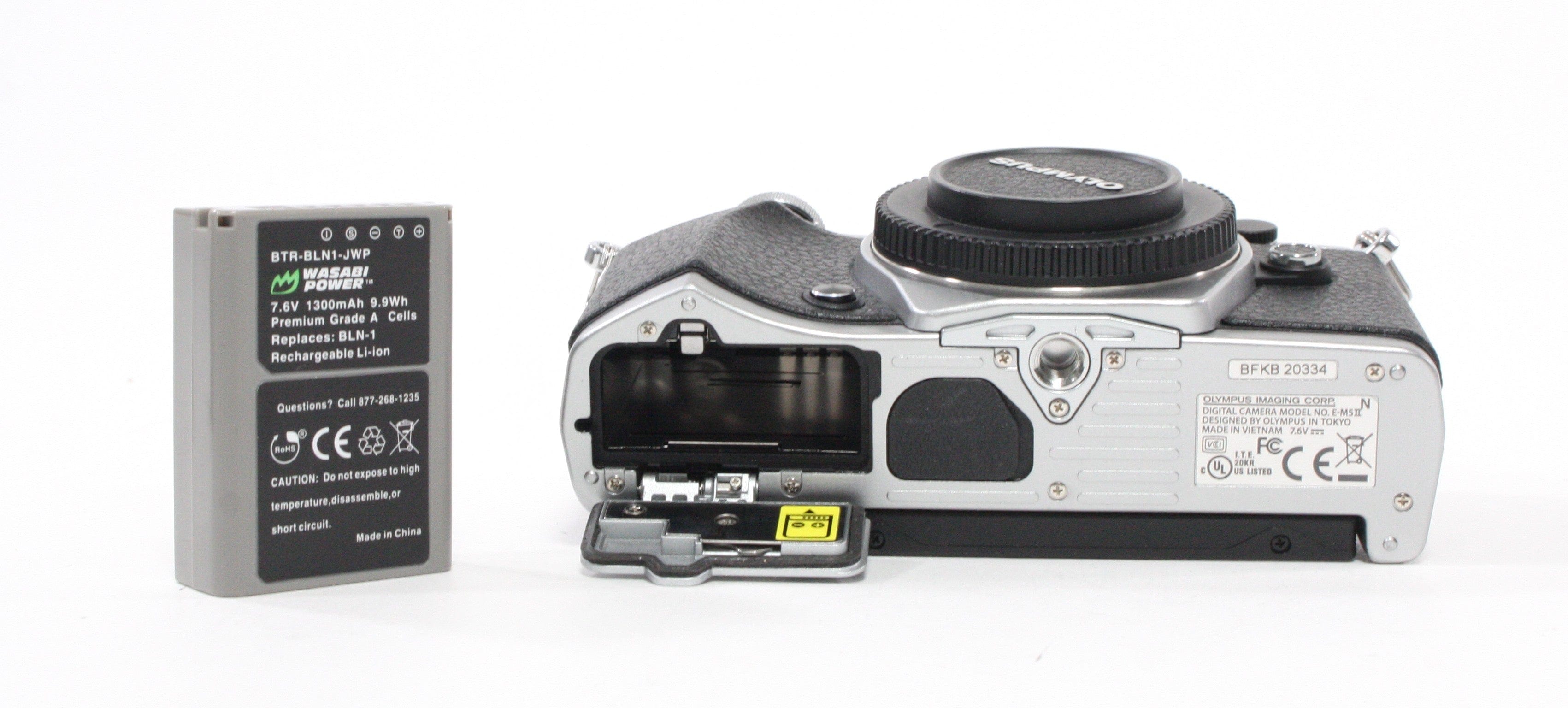 Olympus OM-D E-MS II Mirrorless Digital Camera with Flash Shutter Count 4,380