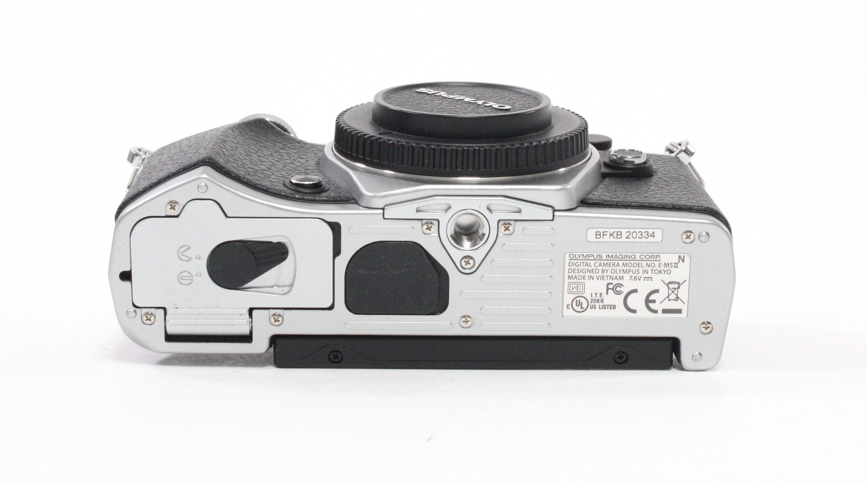 Olympus OM-D E-MS II Mirrorless Digital Camera with Flash Shutter Count 4,380
