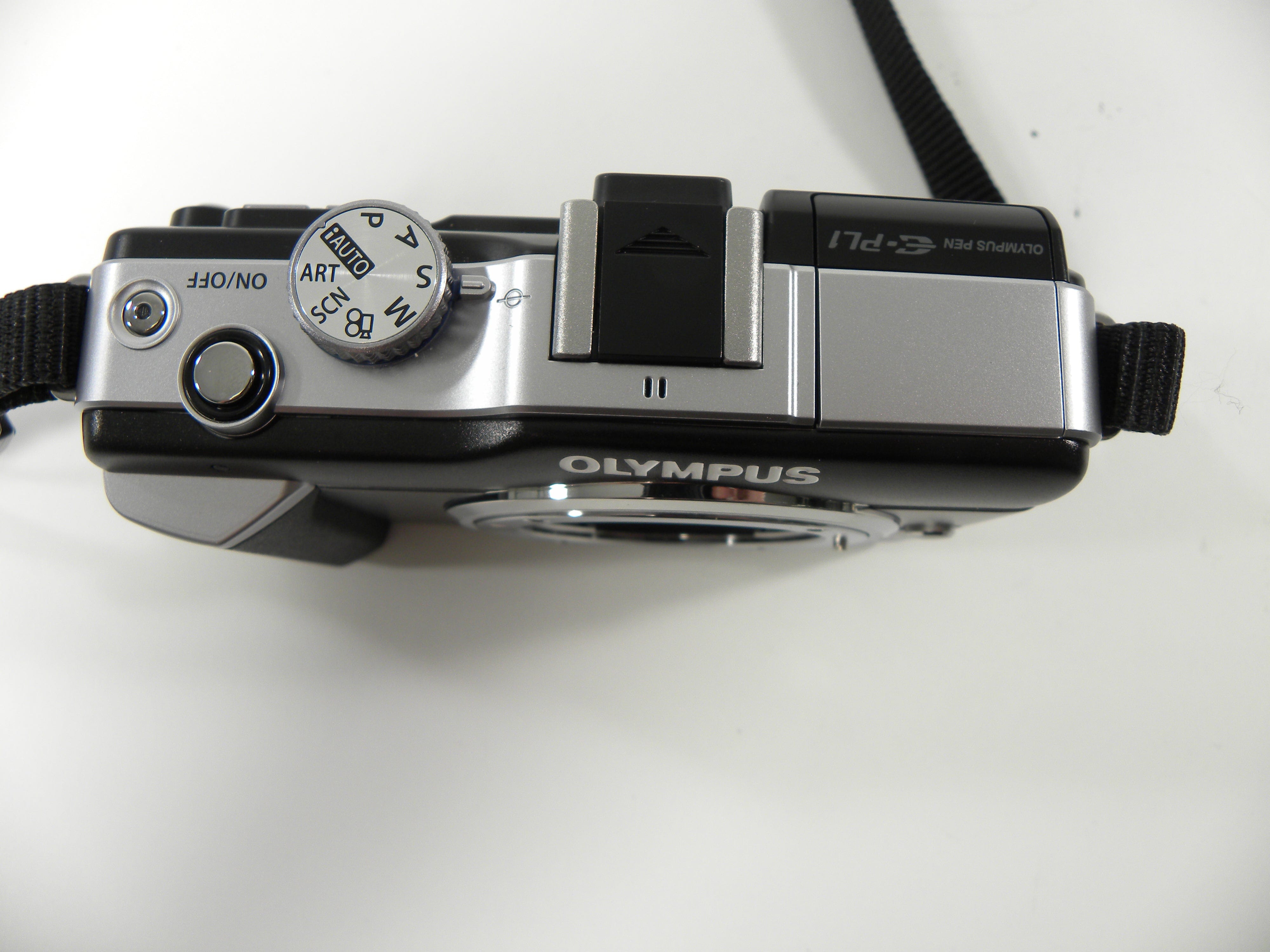 Olympus Pen E-PL1 Micro 4/3 12.3mp Digital Mirrorless Body Only Shutter Ct. 306