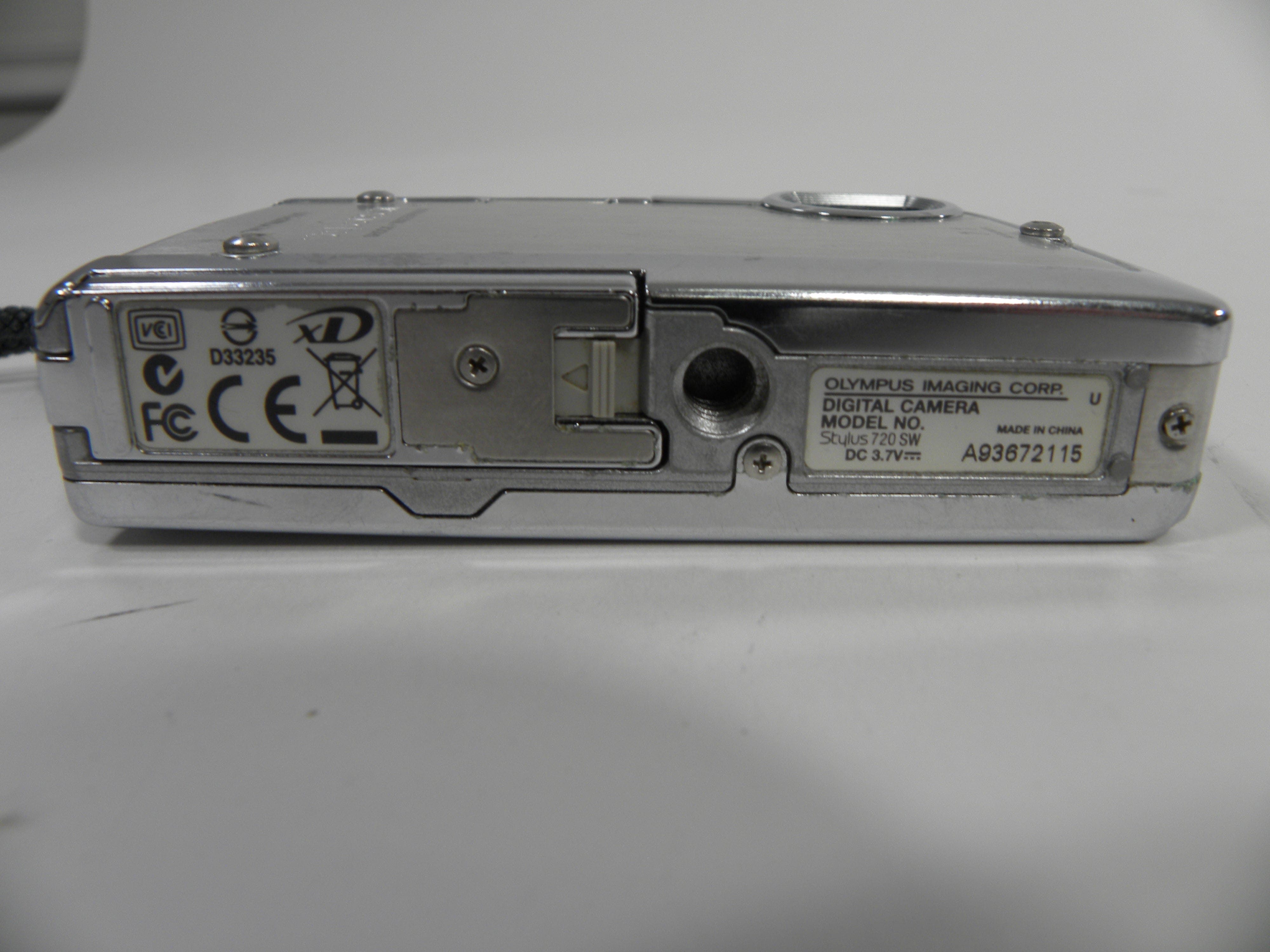 Olympus Stylus 720SW 7.1mp Digital camera