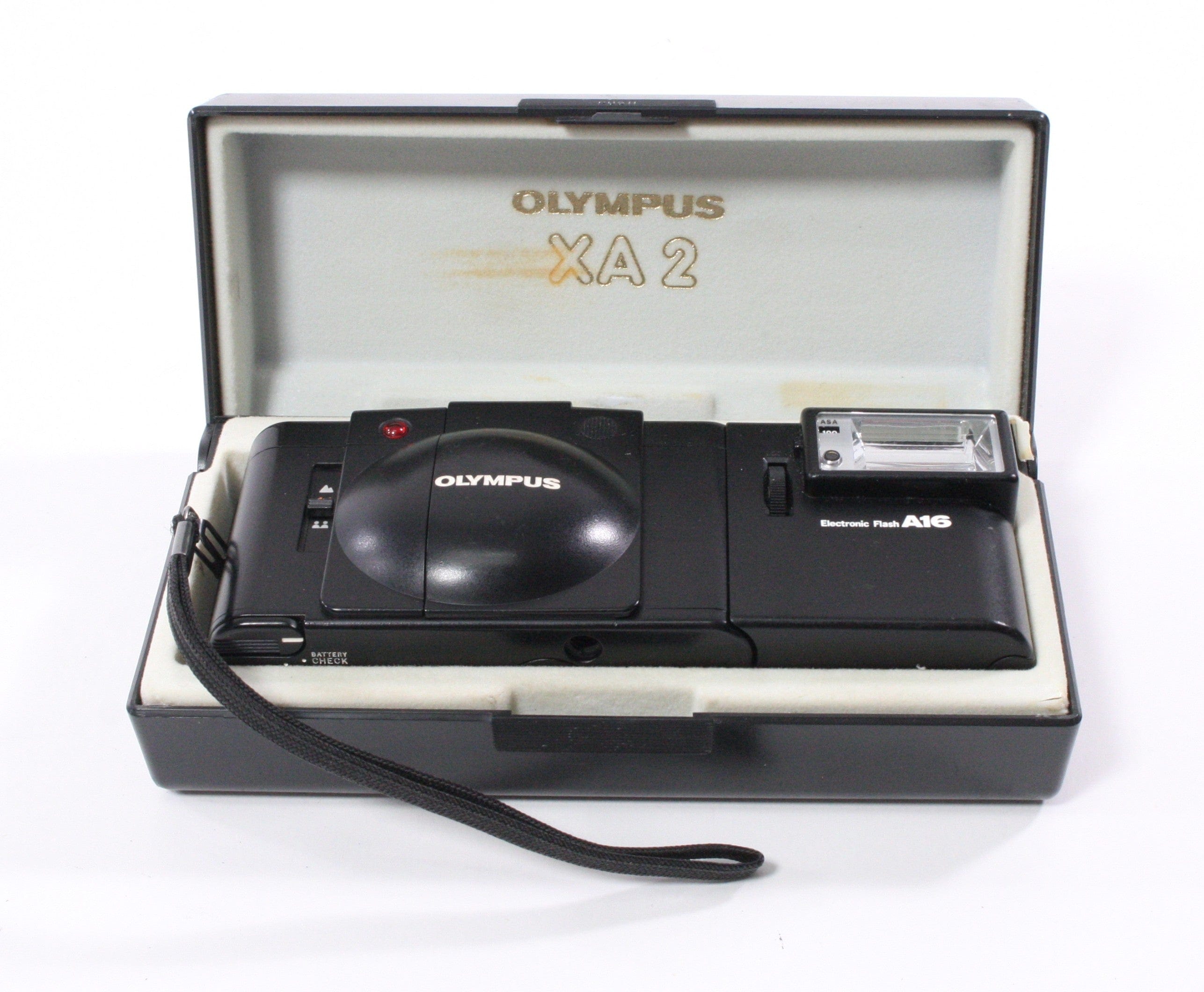 Olympus XA2 35mm Point and Shoot Camera with Case