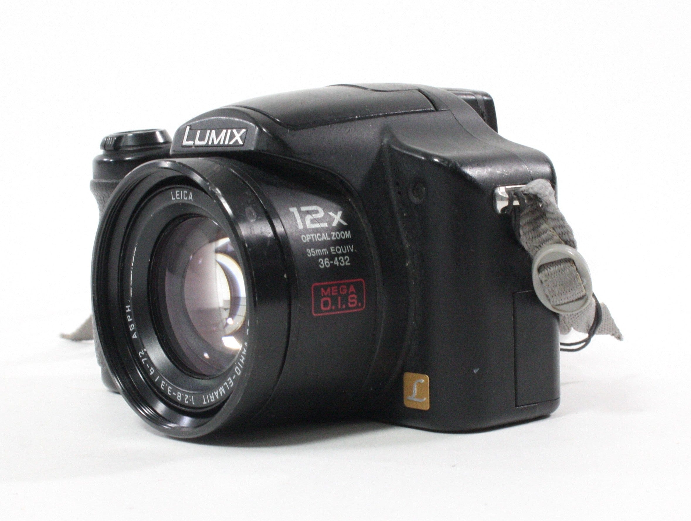 Panasonic Lumix DMC-FZ7 Point-and-Shoot Digital Camera 12x Zoom 6mp