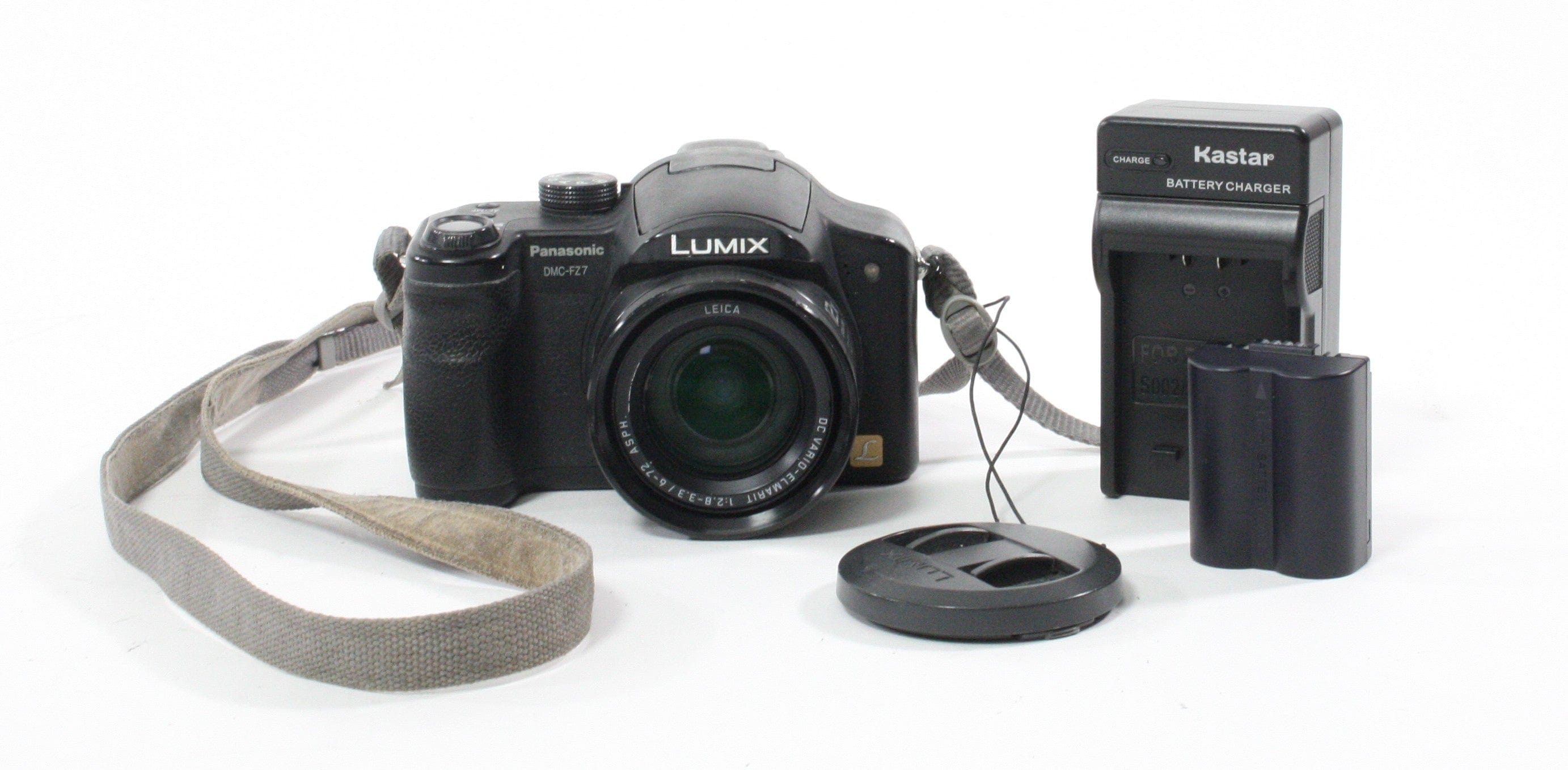 Panasonic Lumix DMC-FZ7 Point-and-Shoot Digital Camera 12x Zoom 6mp