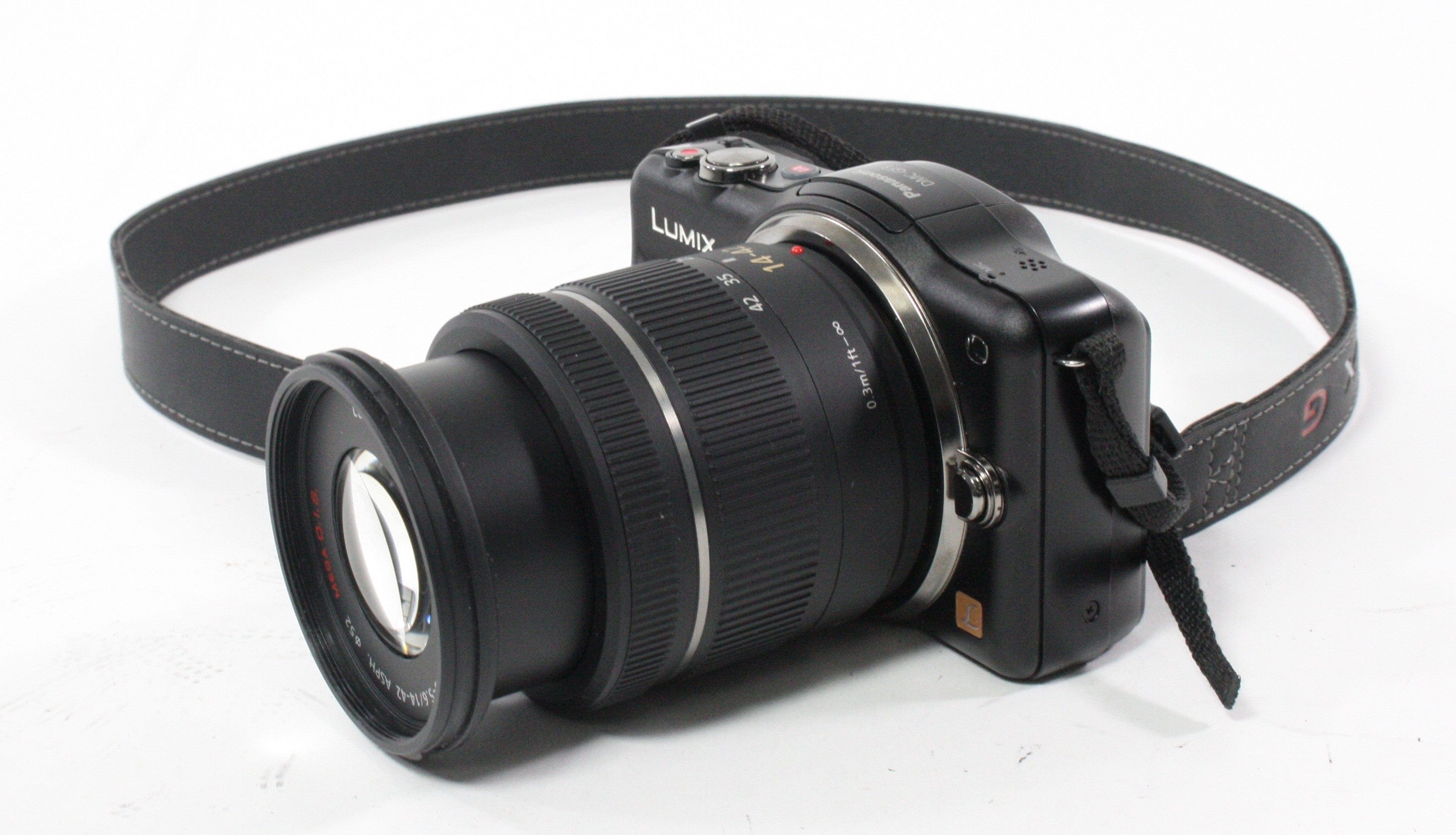 Panasonic Lumix GF3 Digital Mirrorless Camera with 14-42mmf/3.5-5.6 Lens