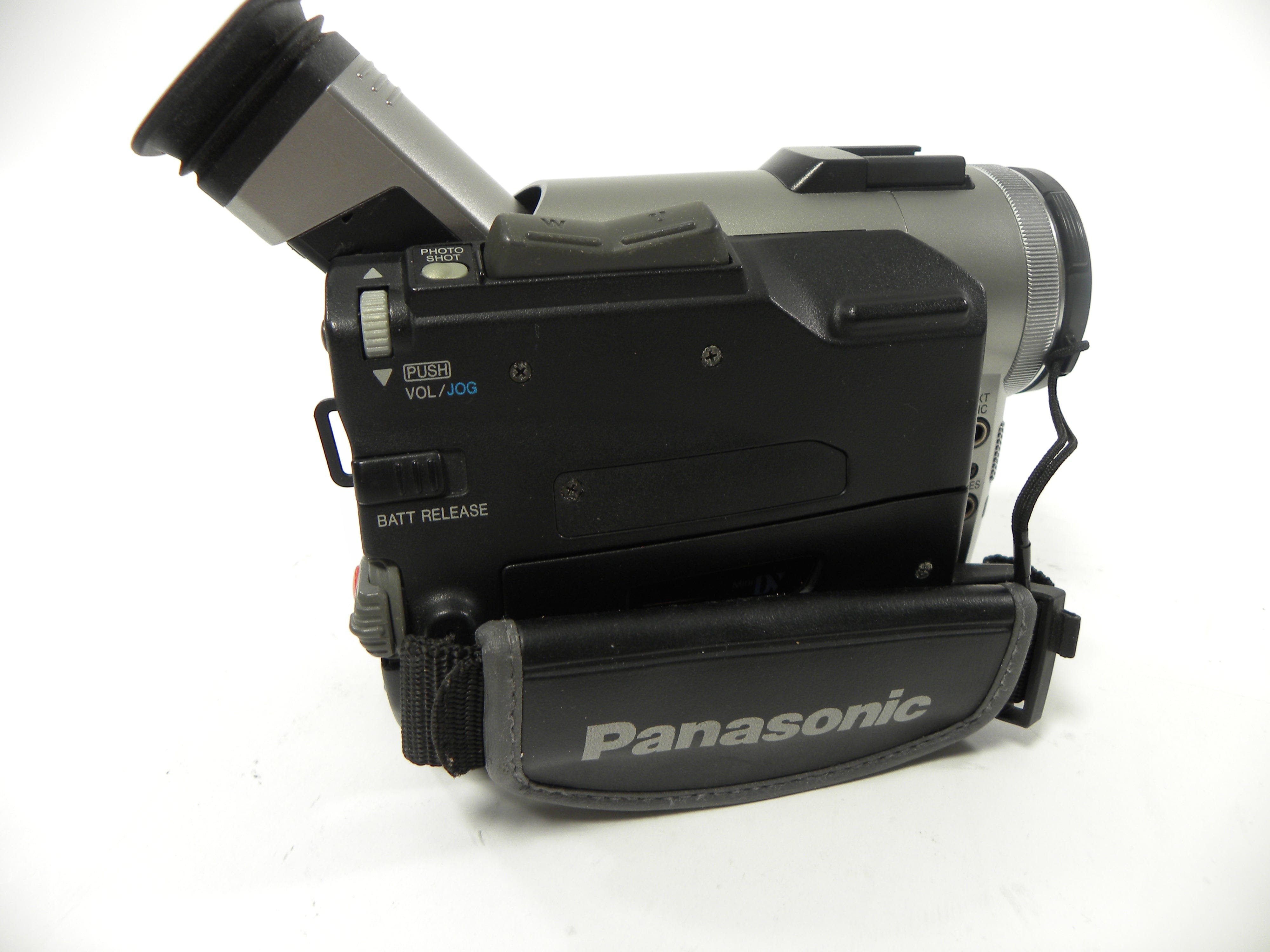 Panasonic Palm Sight MiniDV PV-DV910 Camcorder