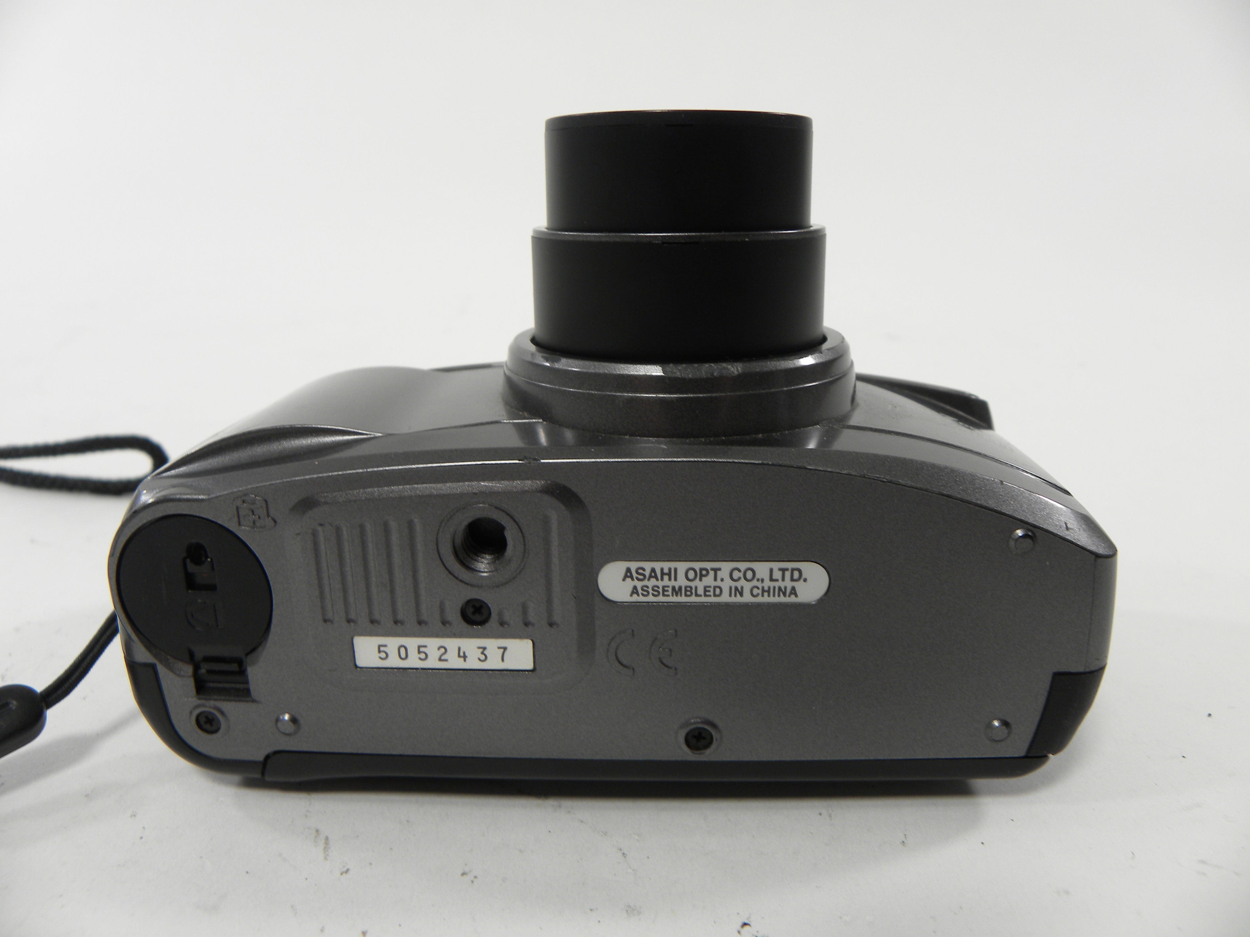 Pentax IQZoom EZY-80 35mm Camera