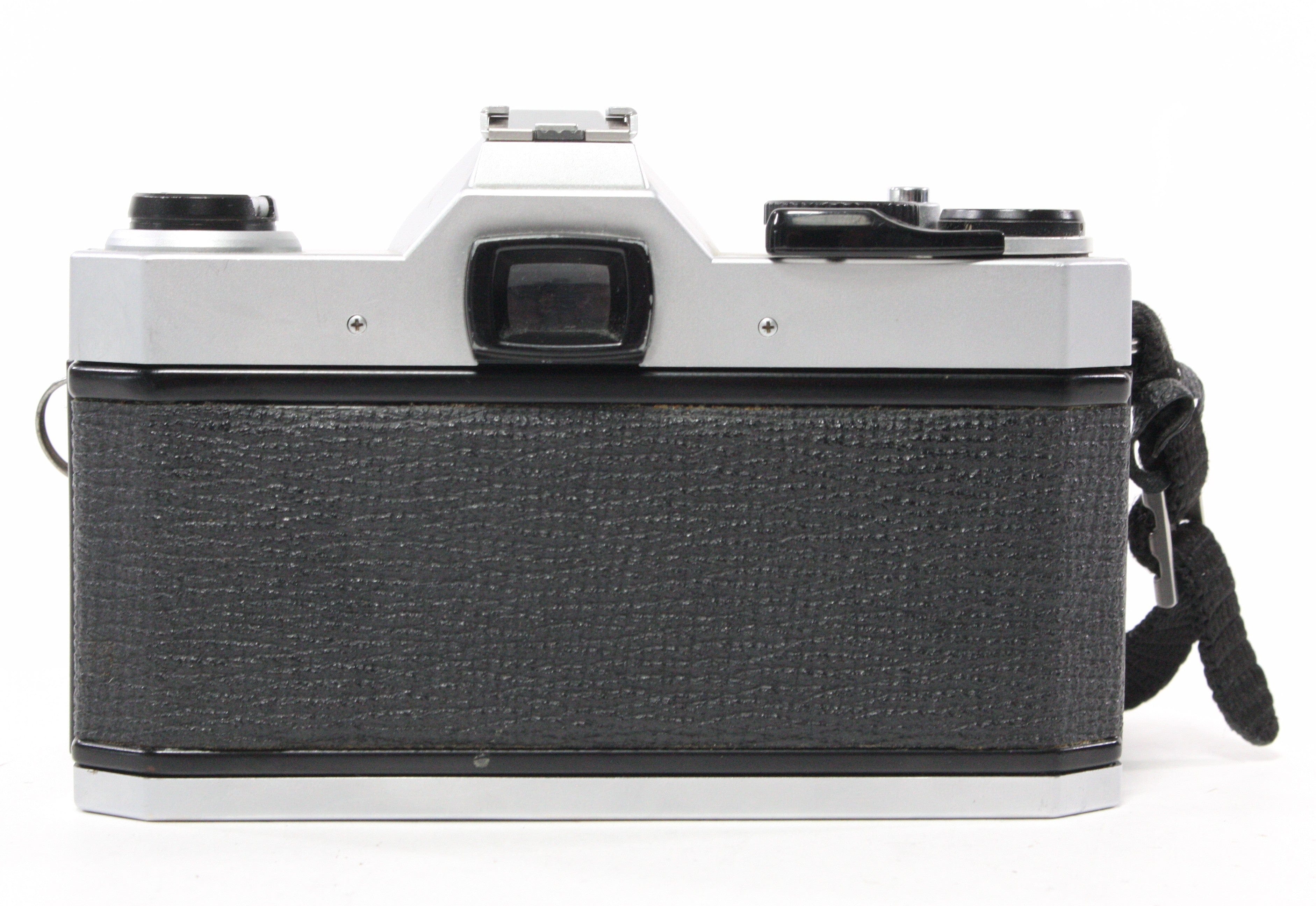 Pentax K1000 35mm SLR with a Tamron 28-70mm f/3.5-4.5 Lens