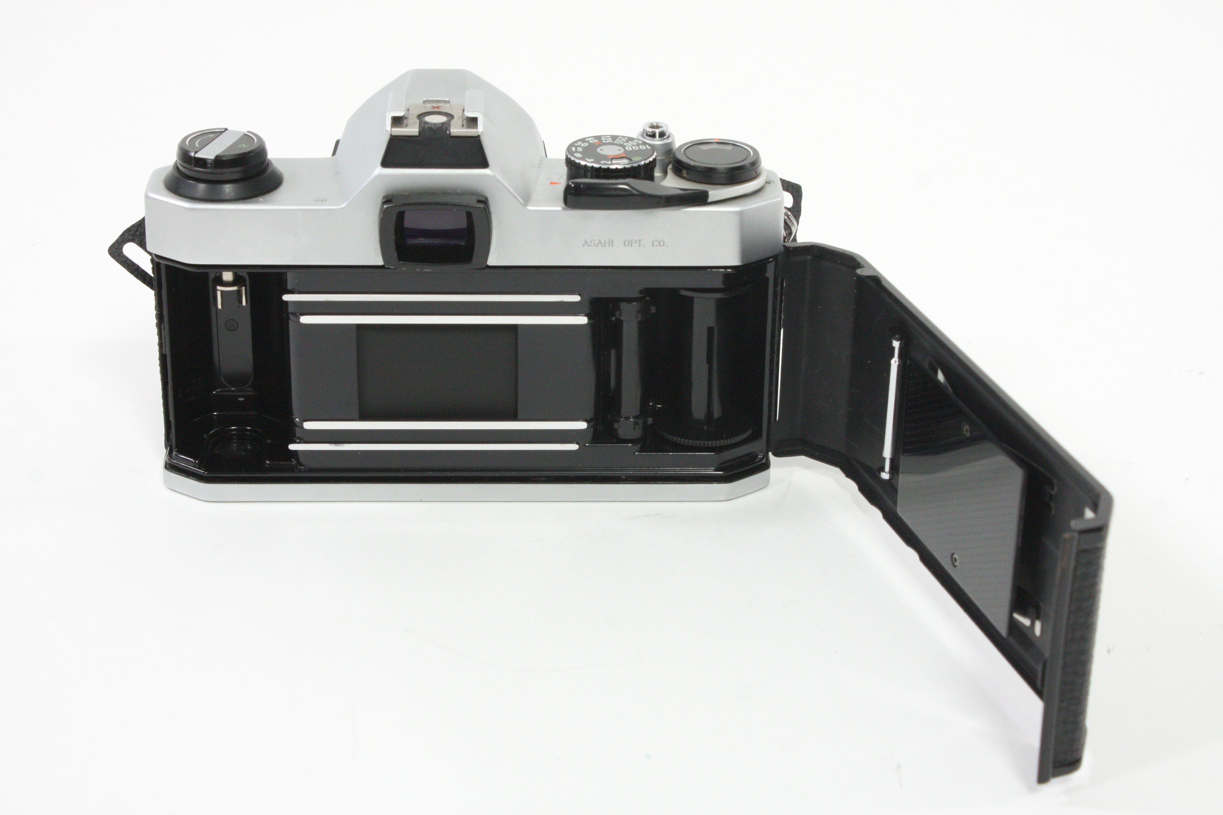 Pentax K1000 with 50mm f/2 Lens