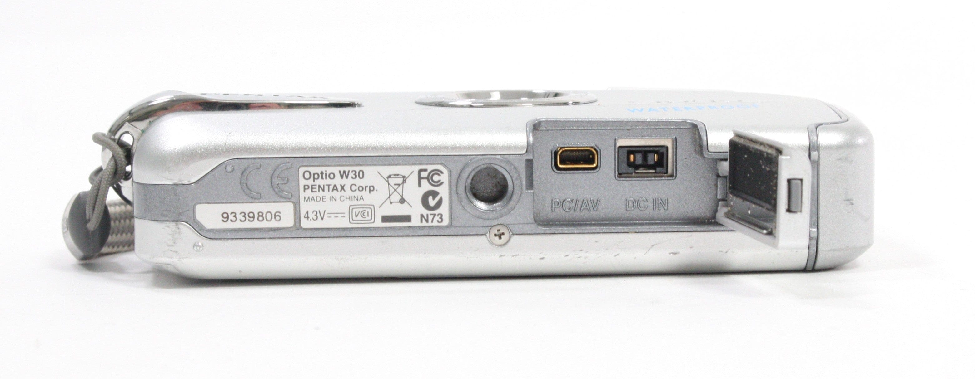 Pentax Optio W30 Waterproof Digital Camera 3x Zoom 7.1mp