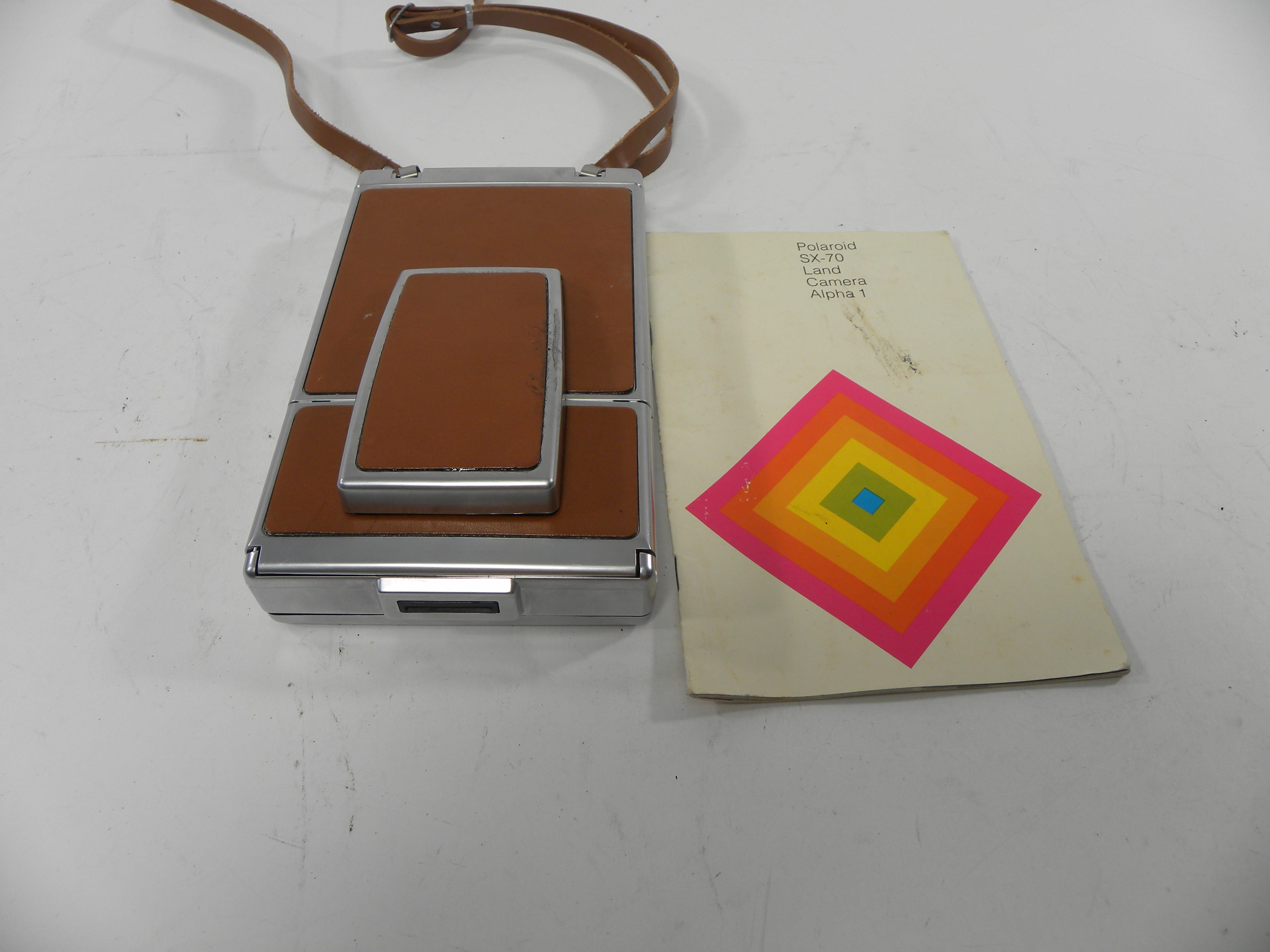 Polaroid SX-70 Instant Camera   (parts) AS IS