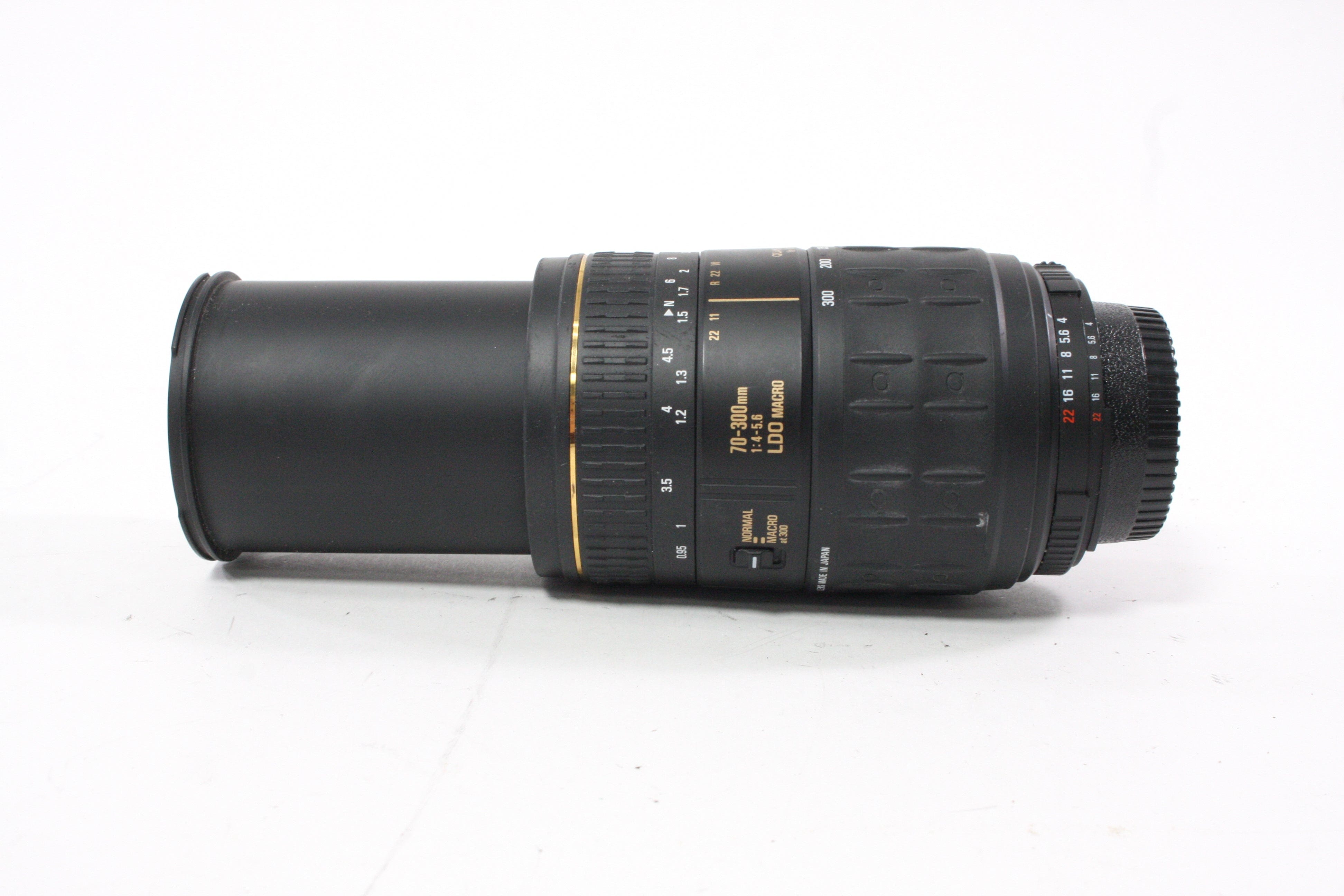 Quantaray 70-300mm f/4-5.6 Lens for Nikon AF Mount