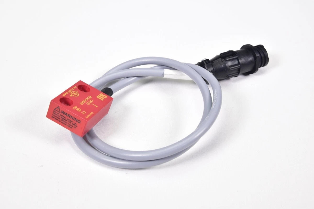 OMRON CM-S1, Safety Interlock Switch Read Head and Actuator 24 VAC/DC|256770366911