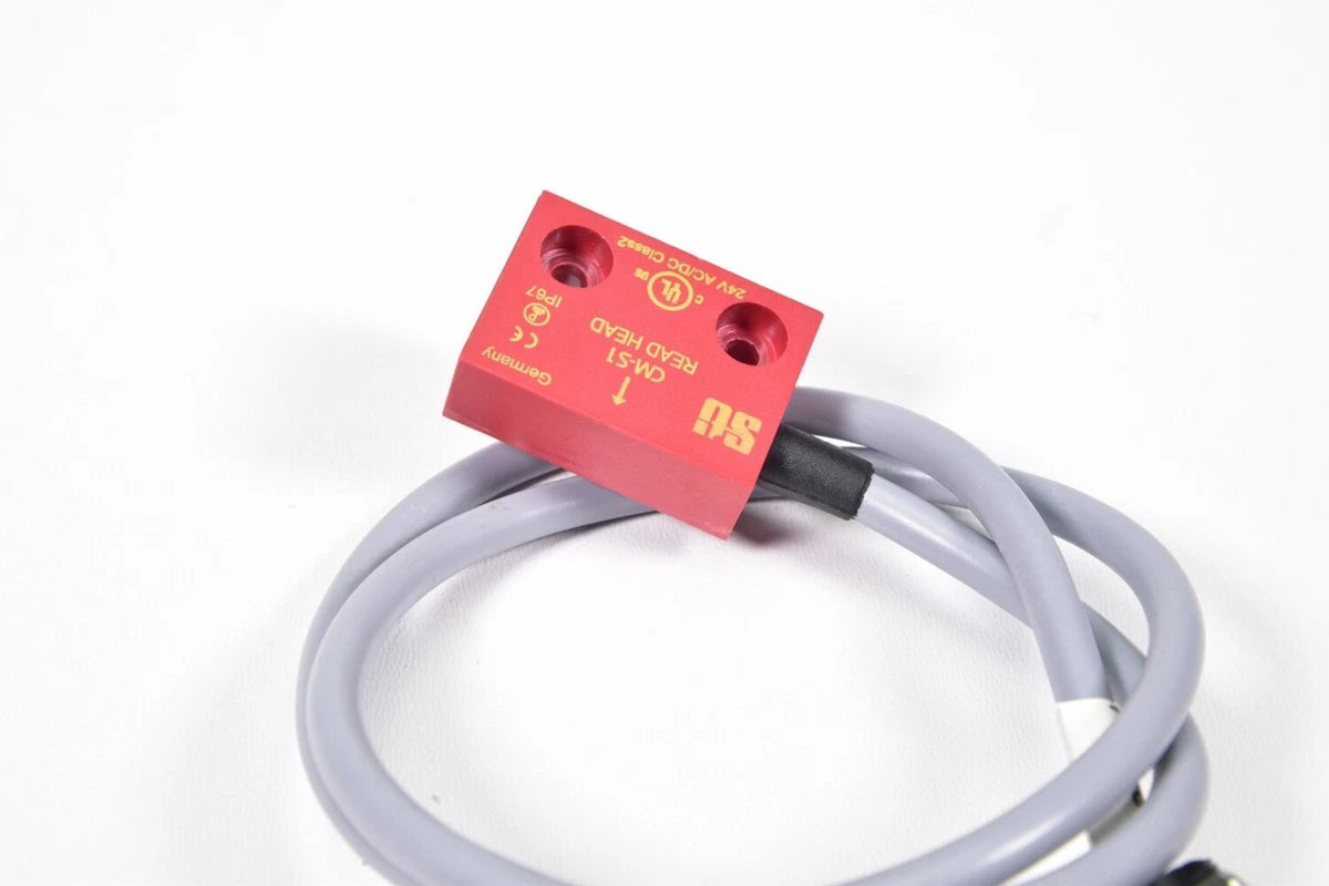 OMRON CM-S1, Safety Interlock Switch Read Head and Actuator 24 VAC/DC|256770366911