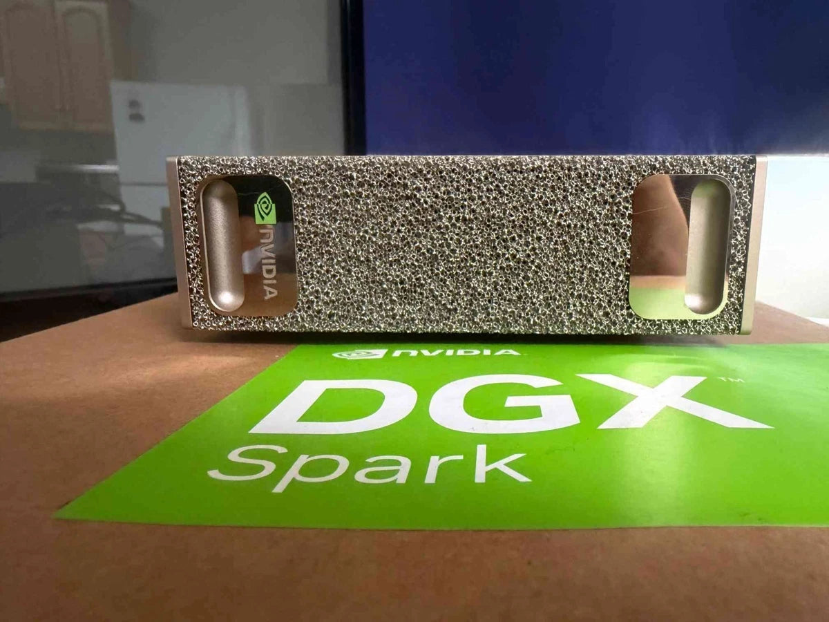 NVIDIA DGX Spark Desktop AI Supercomputer – 128 GB RAM / Up to 4 TB NVM