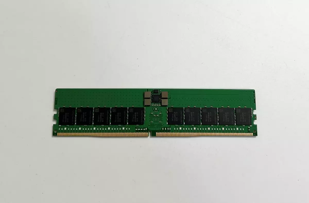 P50310-B21 P43327-1A1 HPE 32GB 1Rx4 DDR5 PC5-4800 EC8 RDIMM Gen11 Server Memory