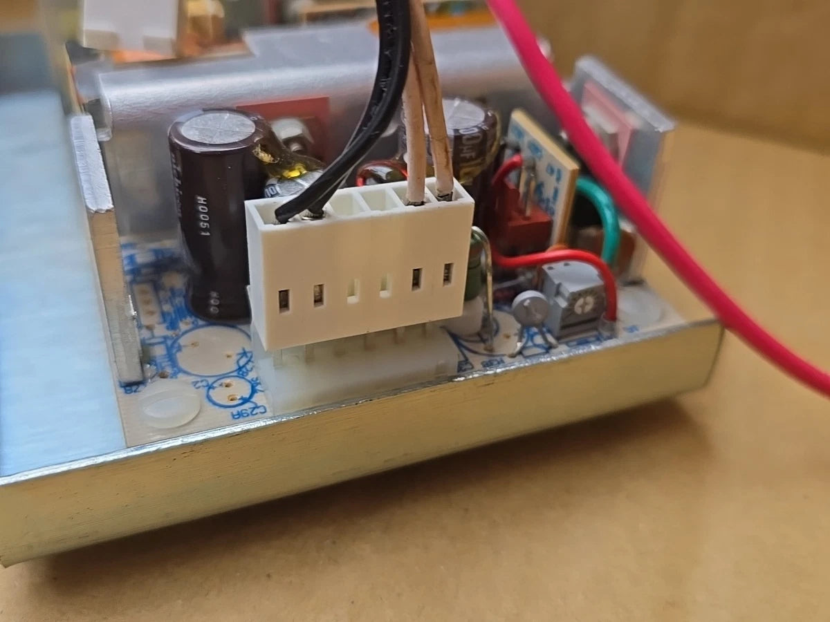 Astec LPS22 Power Supply 100-250AC OR 120-300DC(IN - 5V 8A(OUT