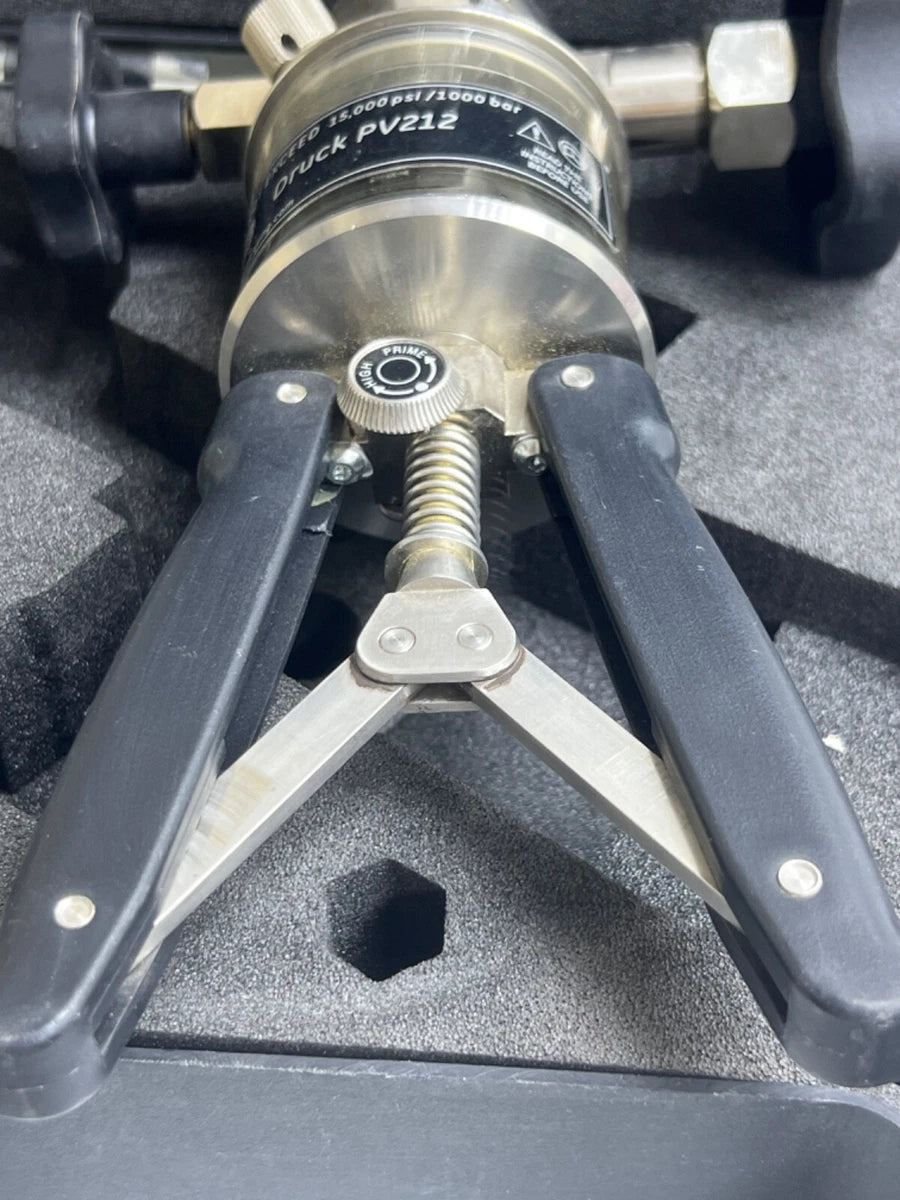 GE DRUCK PV212 HYDRAUILC PRESSURE PUMP 15000 PSI /1000 BAR|286109605481