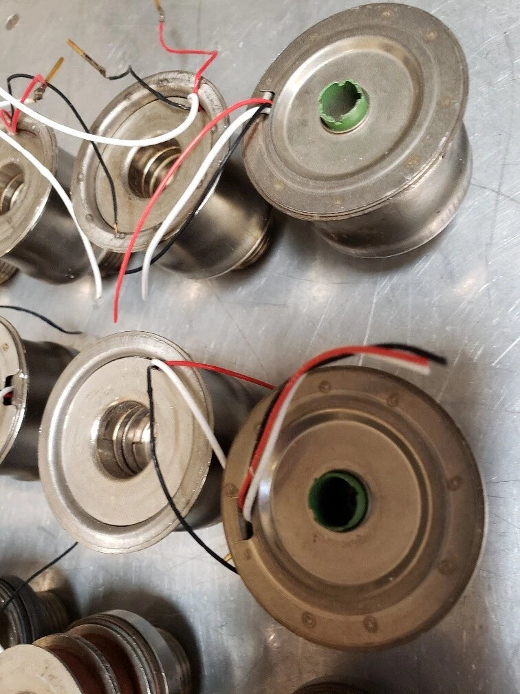 FOR PARTS lot TRANSMITTER 418-17054 AIRCRAFT PRESSURE FUEL AS PICTURED &Q1-FT66