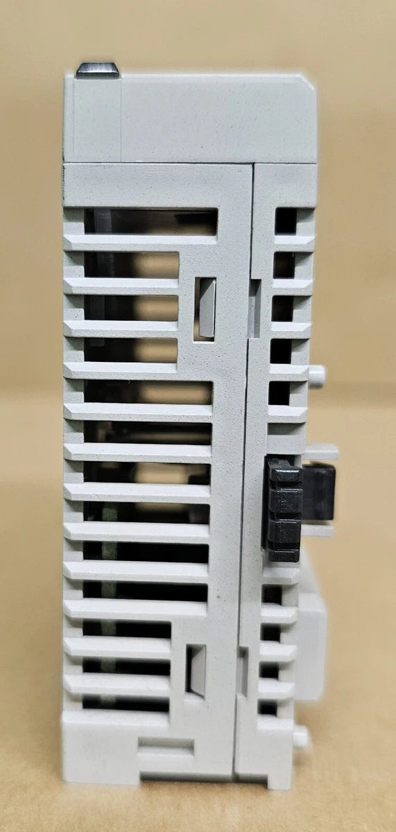 IDEC FC4A-N08B1  24VDC MODULE|296601462705