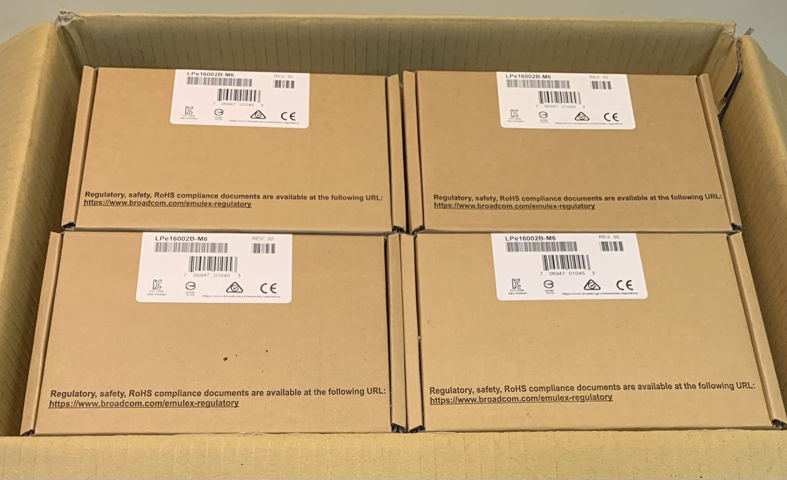 Lot of 12 New Emulex LPE16002B-M6 Lightpulse 16GB FibreChannel PCI-E,3.0 2PT