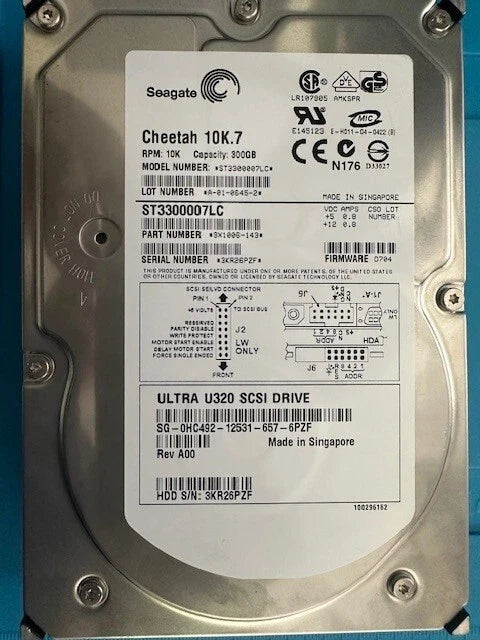 Seagate 300GB Cheetah 10K.7 10000 RPM 8MB Cache SCSI Ultra320 80pin 3.5" Hard Drive - ST3300007LC (Like New)