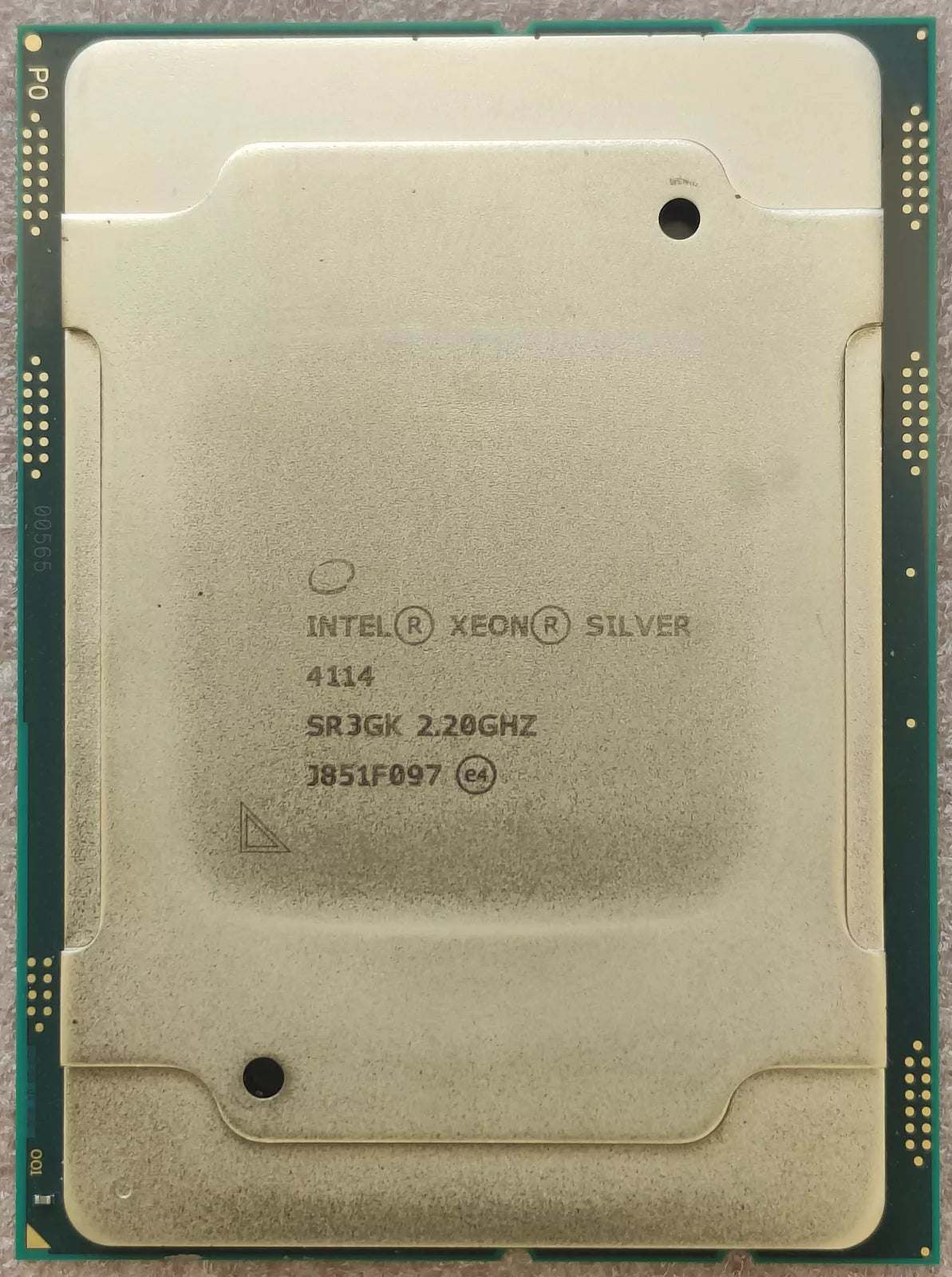 Intel Xeon Silver 4114 (SR3GK) 10-Core 2.20GHz 9.60GT/s UPI 13.75MB L3 Cache Socket LGA3647 (SR3GK) CD8067303561800 Server Processor
